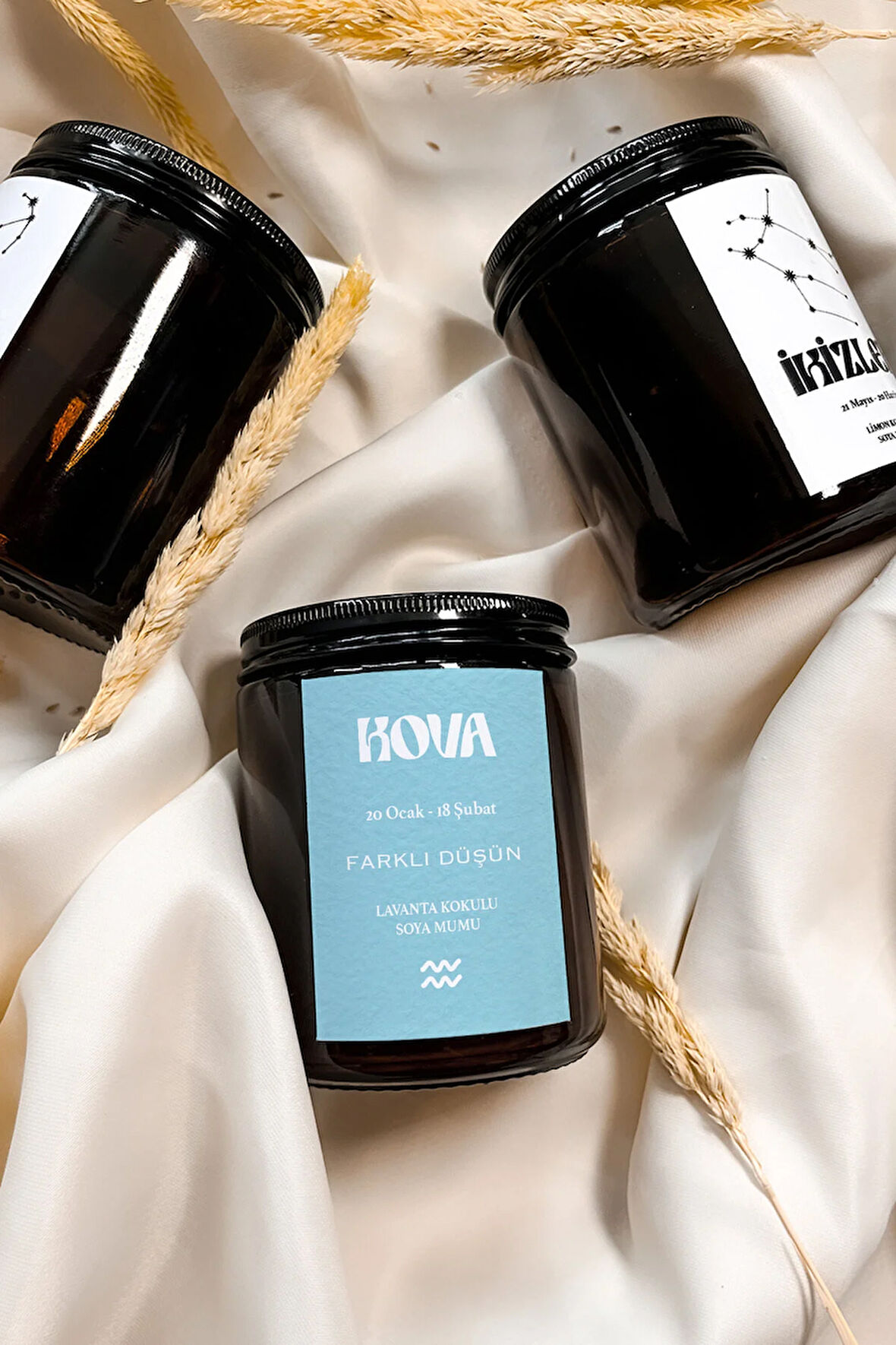 Kova Burcu Lavanta Kokulu %100 Soya Mumu Amber Kavanoz Mum