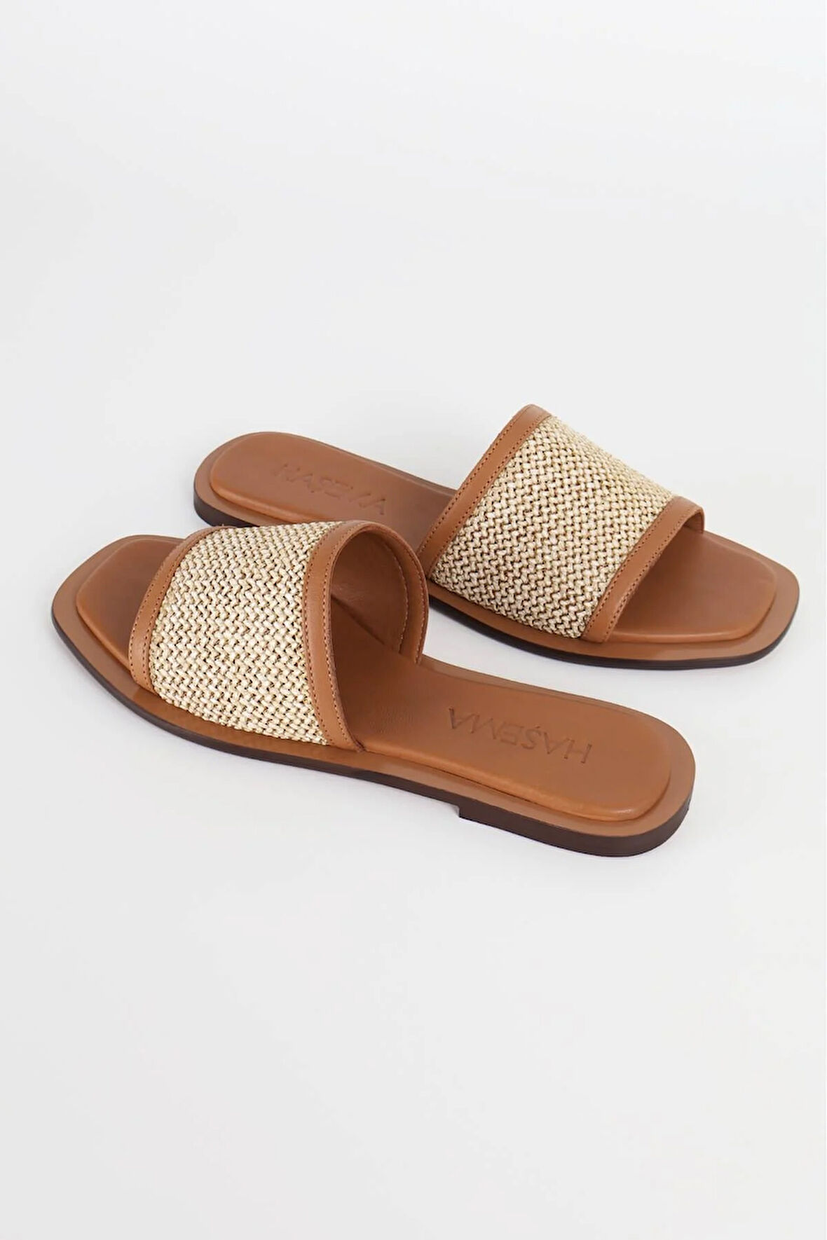 Haşema Kadın Hasır Detaylı Kahverengi Terlik 110-15