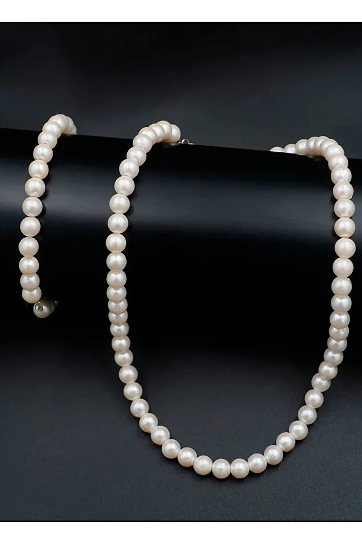 El Yapımı -İnci Parıltısıyla Şık Kolye Özel Tasarım