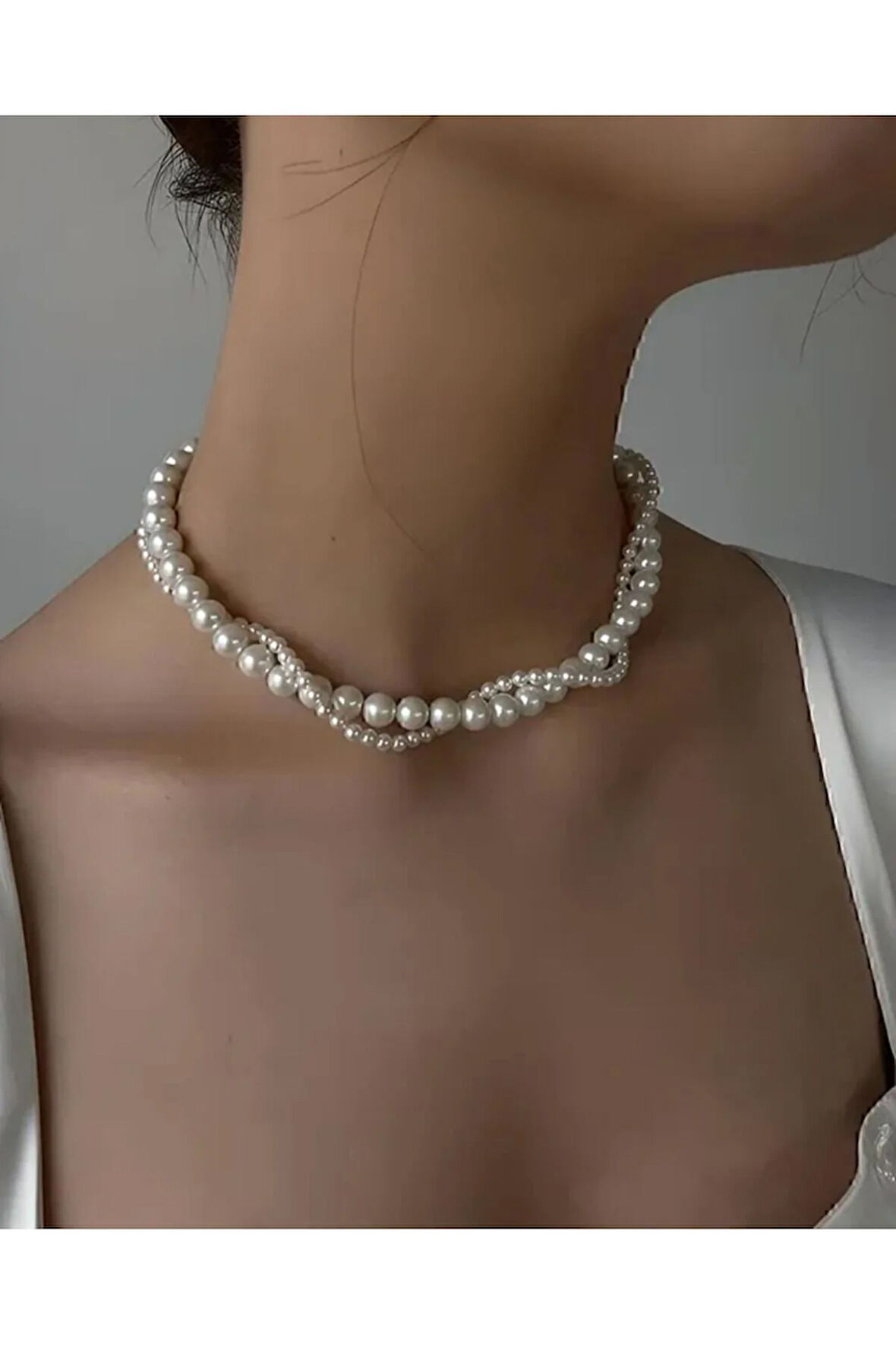 El Yapımı -İnci Parıltısıyla Şık Kolye Özel Tasarım