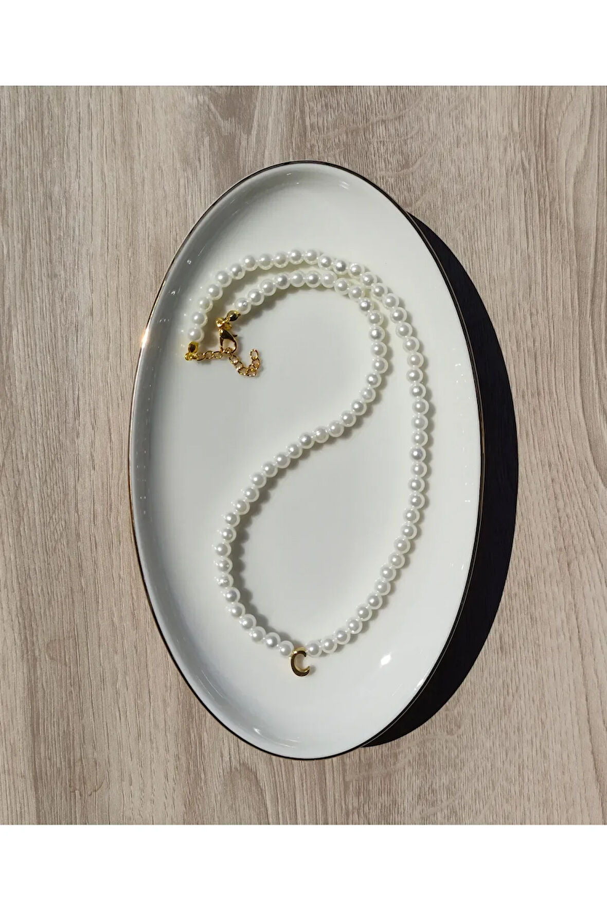 El Yapımı -İnci Zarafetinde Harfli İnci Kolye - Kişiselleştirilmiş Hediye