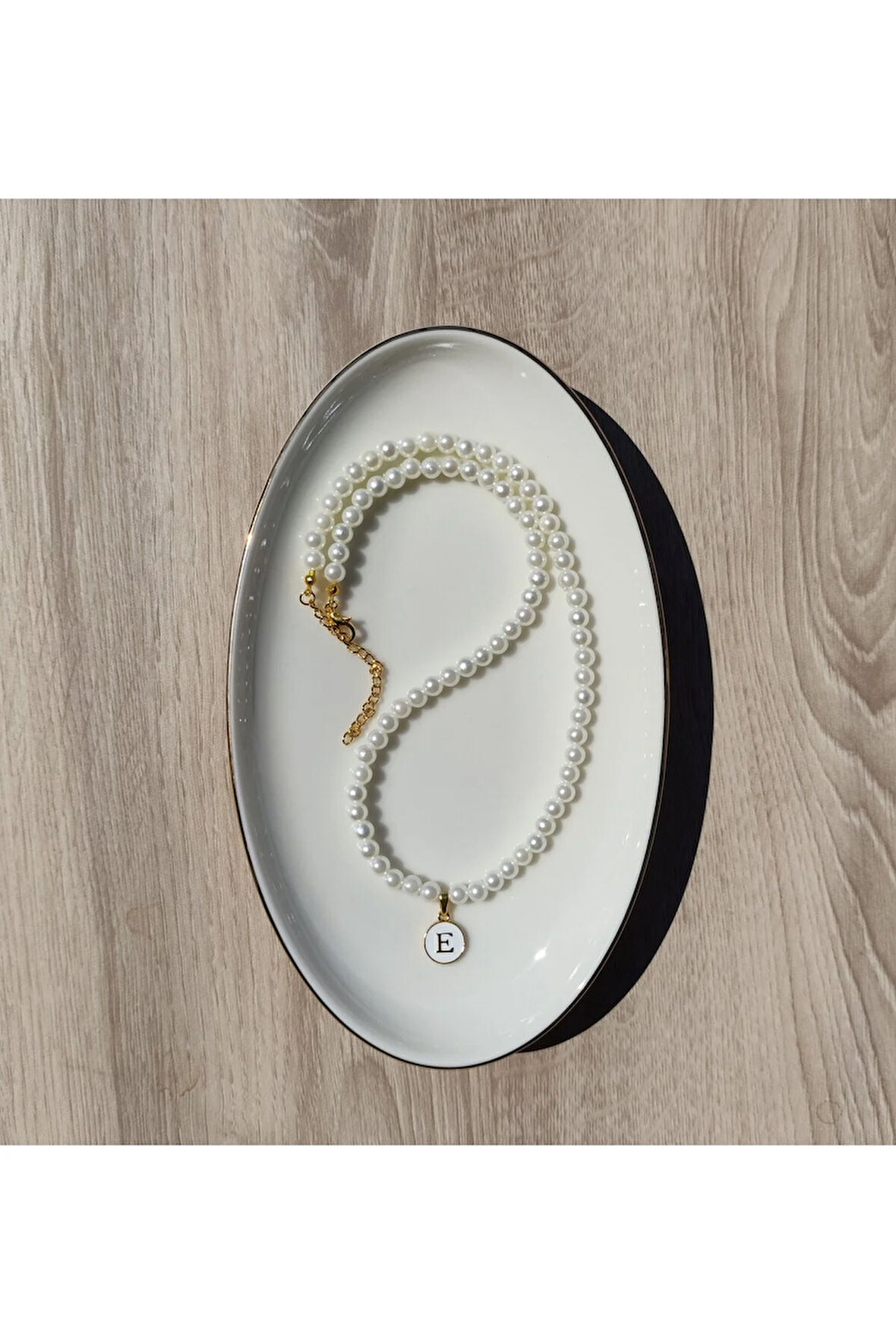 El Yapımı -İnci Zarafetinde Harfli İnci Kolye - Kişiselleştirilmiş Hediye