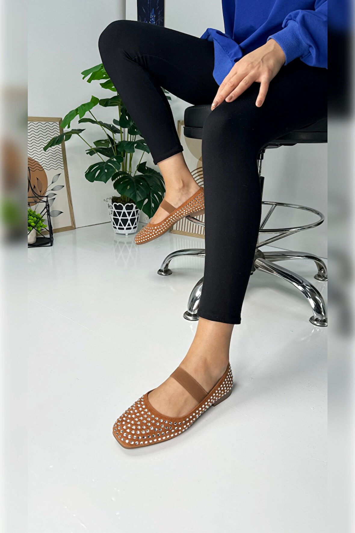 Günlük Kadın Babet Taşlı Lastikli Alçak Topuklu Tırtıklı Tabanlı Küt Burunlu Rahat Ayakkabı 347