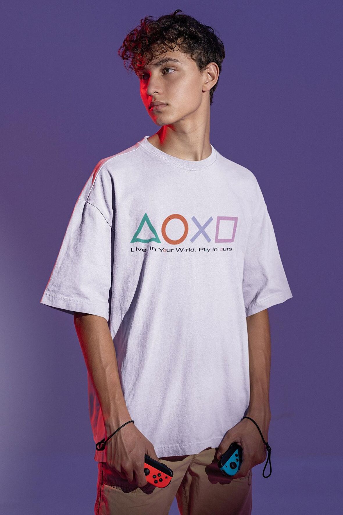 Live In Your World Play In Ours Baskılı Tişört, Erkek-Kadın Playstation Oyun Temalı T-Shirt