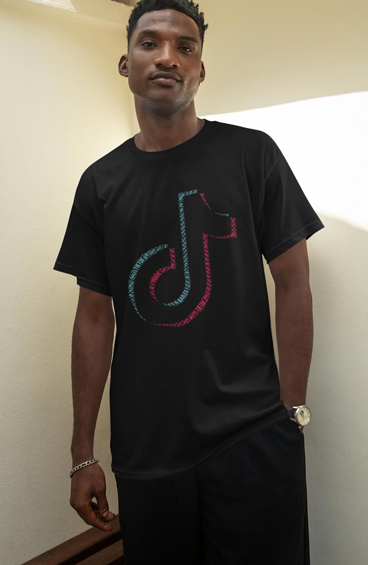 Kaligrafik Tiktok Logo Baskılı Tişört, Erkek-Kadın TikTok Baskılı T-Shirt