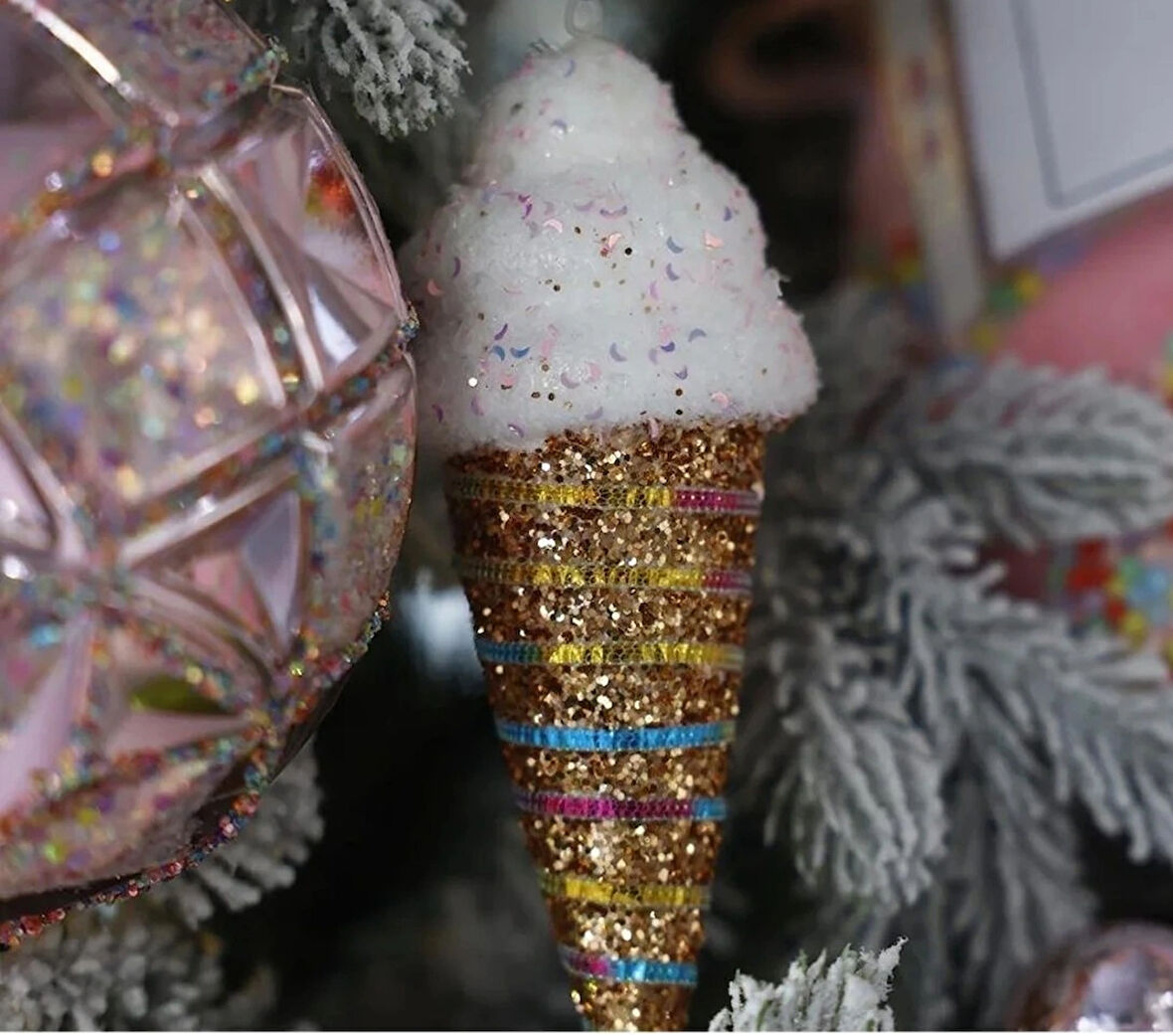 Yılbaşı Süsü Pullu Dondurma Renkli 17 cm