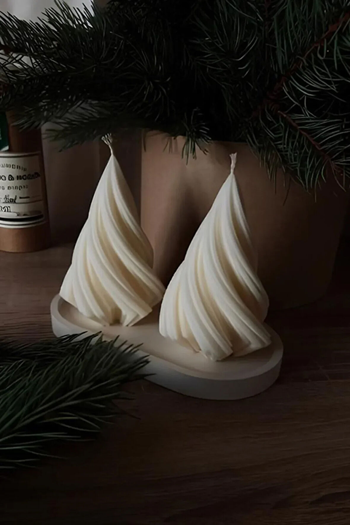 3'lü Beyaz Dekoratif Sunum Tabağı ve 2 Adet Mum Seti