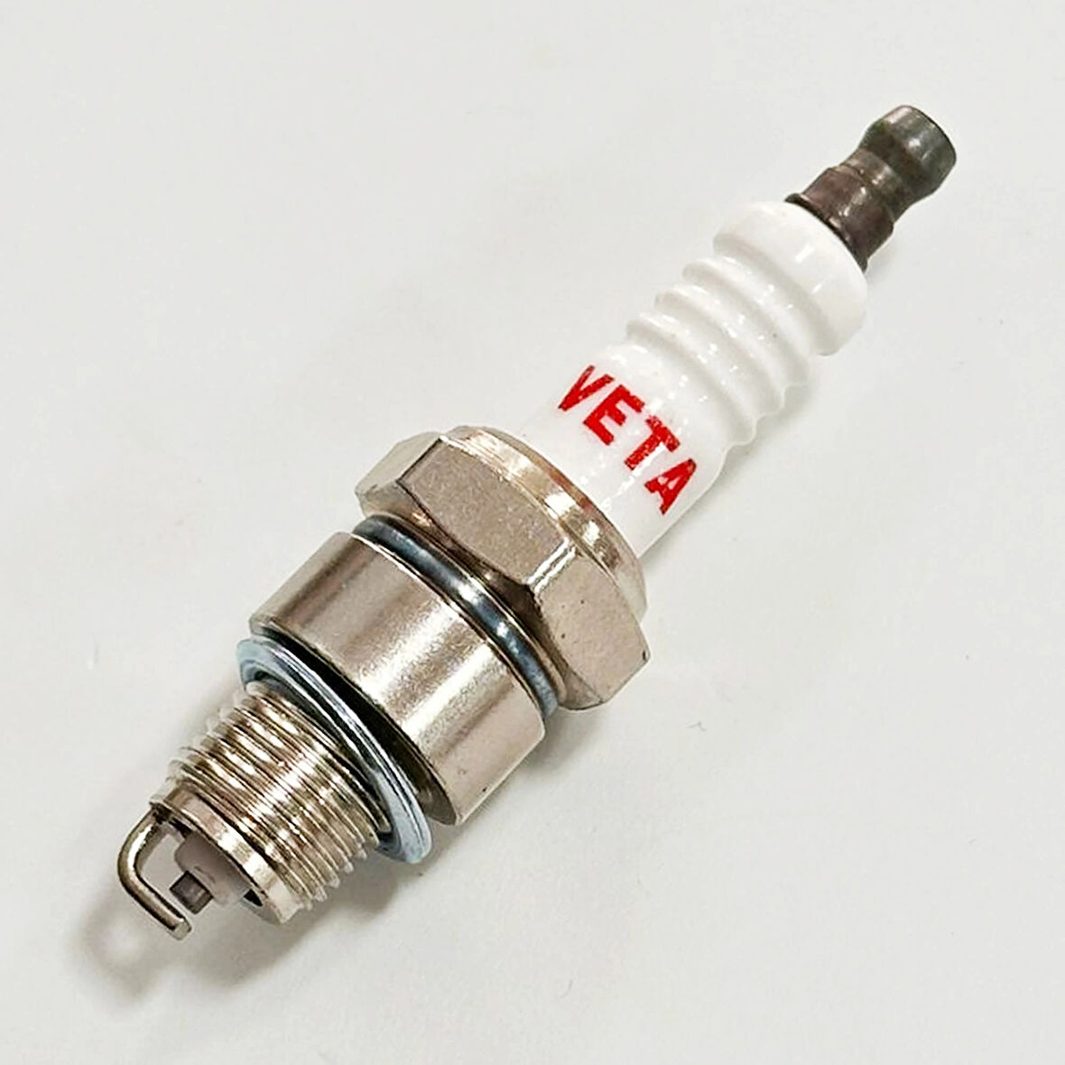 Veta VT01325 Buji 6.5Hp 7Hp Benzinli Jeneratör İlaçlama Motor Bujisi Kısa Paso