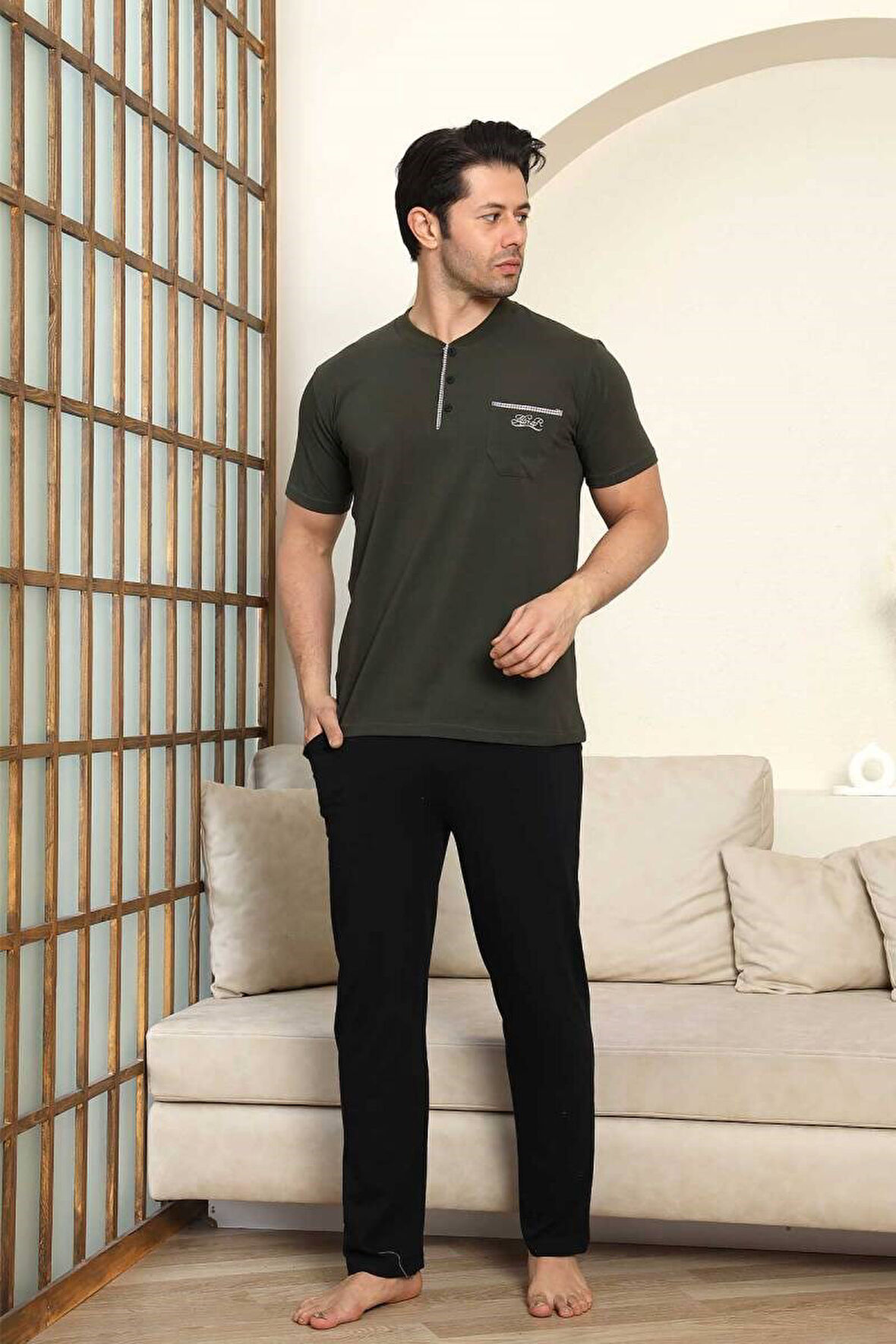 Erkek Bisiklet Yaka 3 Düğmeli Göğüs Cepli Pamuk Likra Mevsimlik Kısa Kol Pijama Takımı