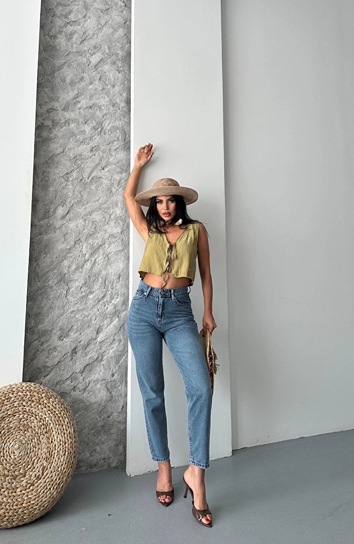 Mom fit bıyık kar yıkama jeans pantolon koyu mavi d2006