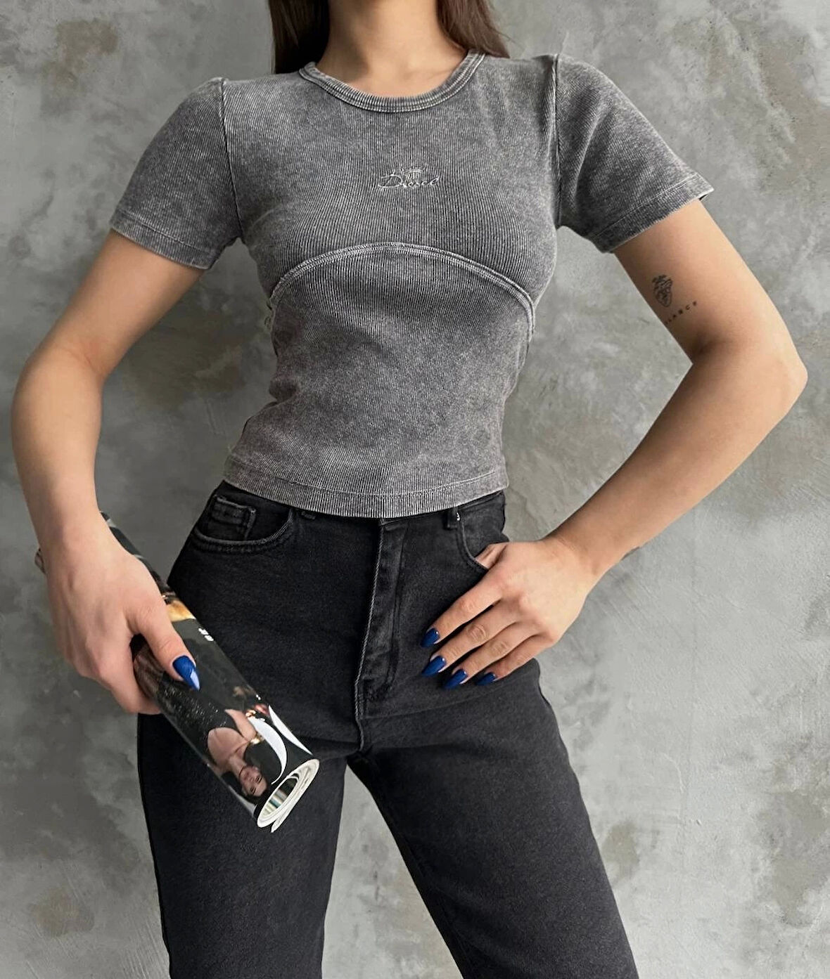 Nakış işlemeli asit yıkamalı bluz