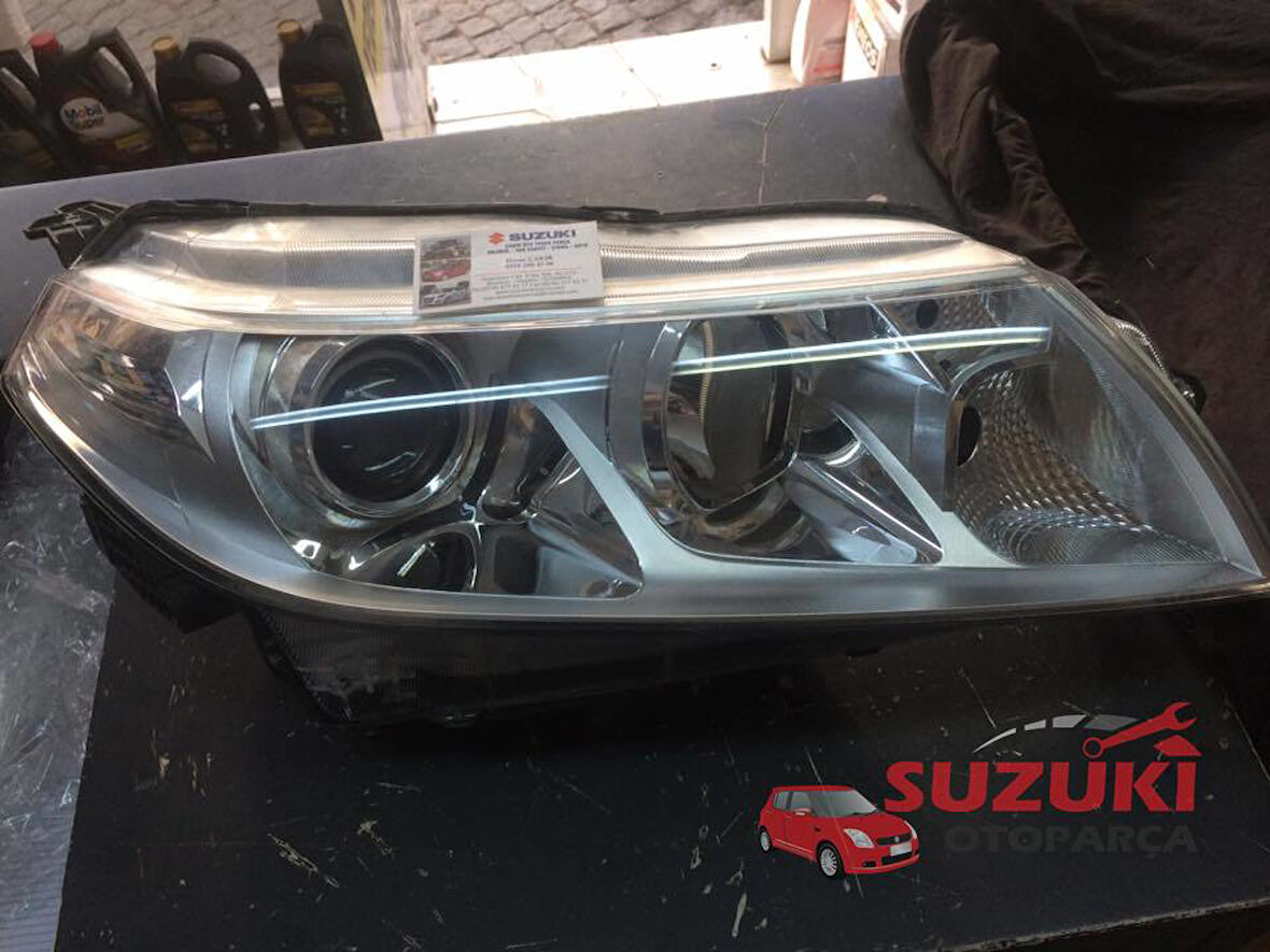 Suzuki Vitara 2016 Sağ Far Lambası