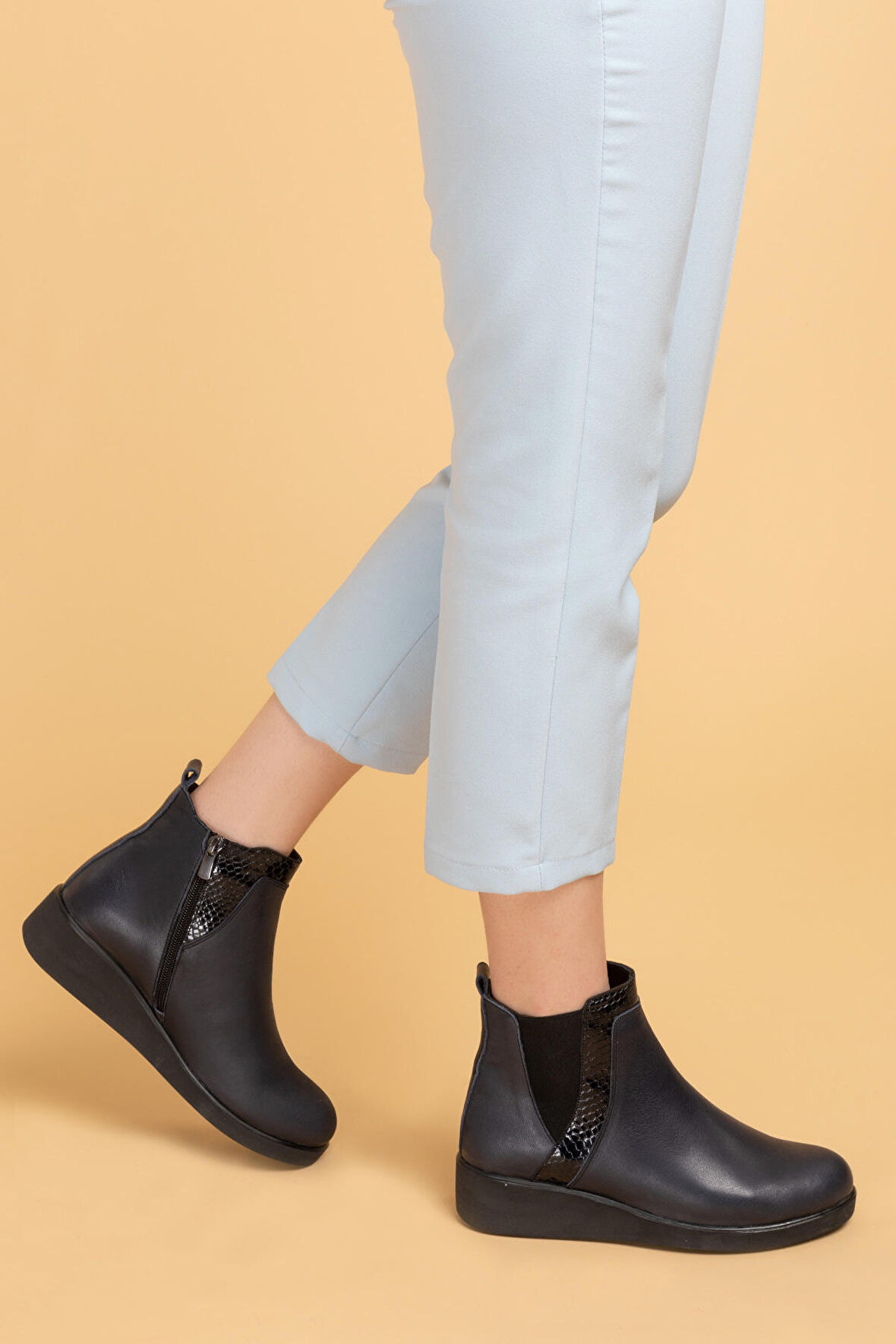 Gondol Hakiki Deri Anatomik Taban Bot   esfa.19902