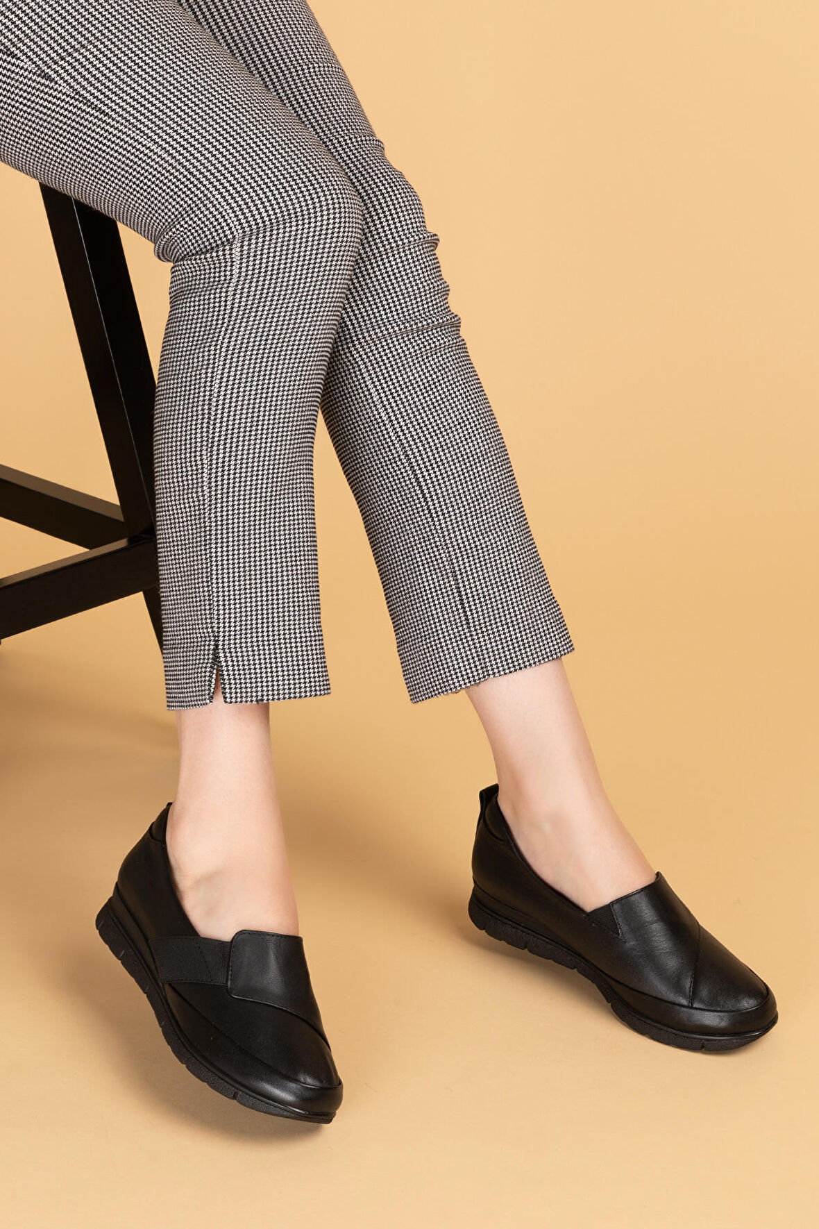 Gondol Kadın Hakiki Deri Anatomik Yumuşak Taban Günlük Ayakkabı pyt.1205