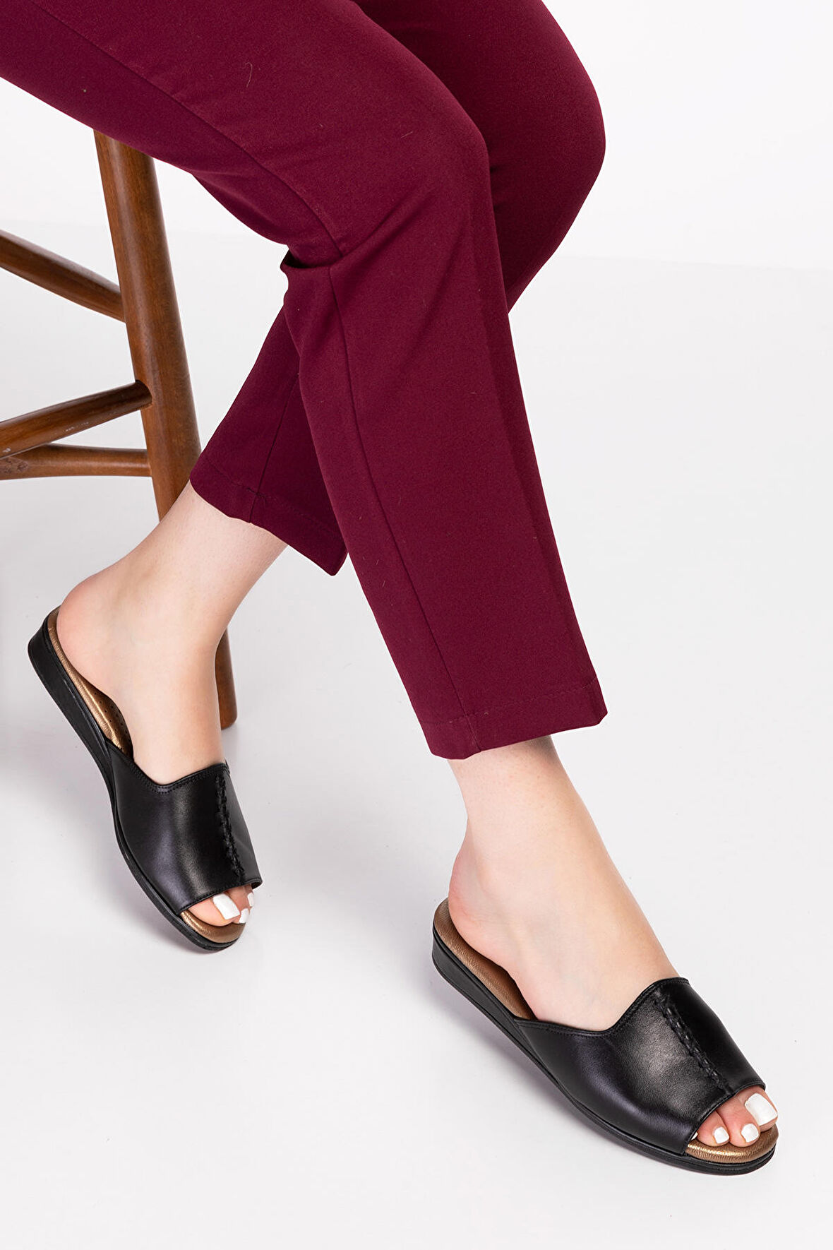 Gondol Kadın Hakiki Deri Şık Rahat Ev Terliği kayaş.132