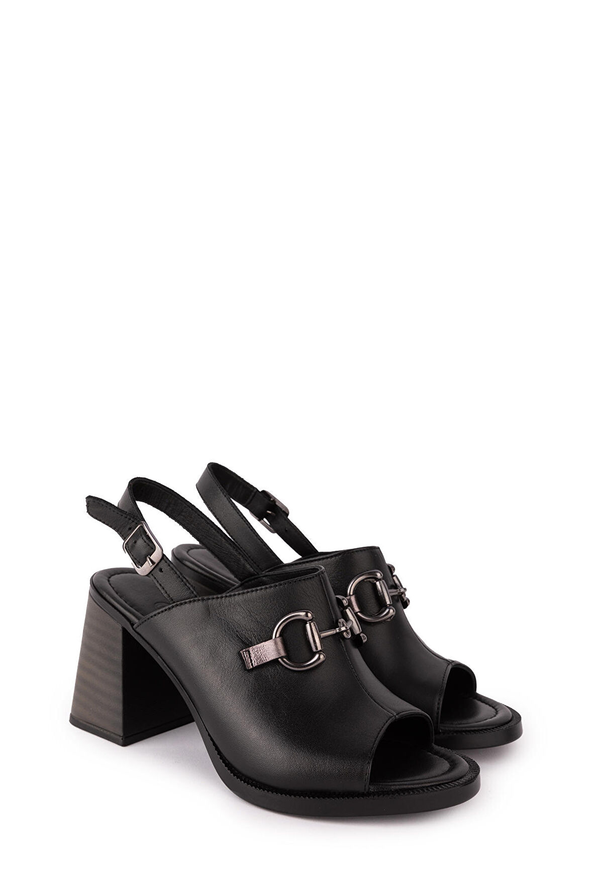 Gondol Kadın Hakiki Deri Topuklu Şık Tokalı Sandalet tlh.655