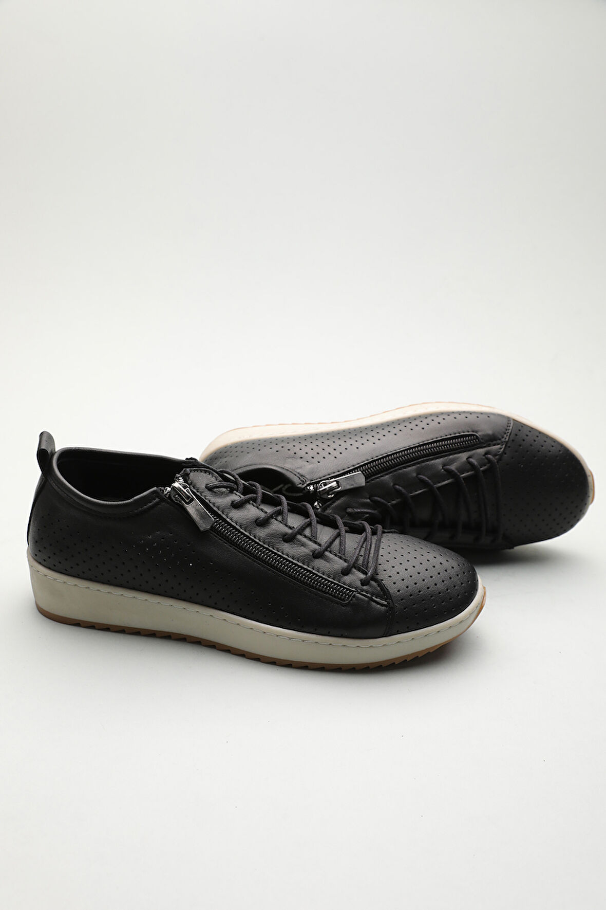 Gondol Hakiki Deri Günlük Rahat Fermuarlı Yazlık Ayakkabı zx.2402 - Siyah - 39