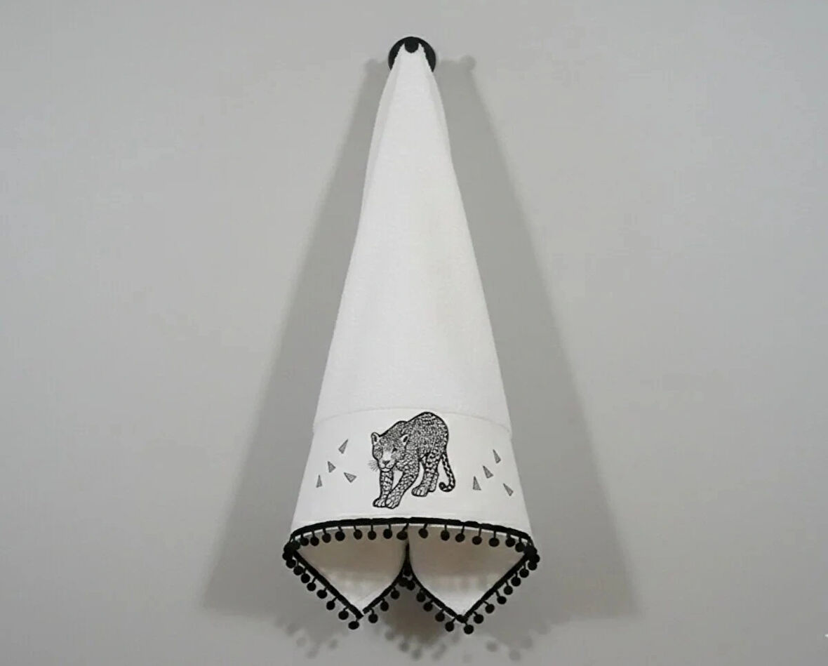 Kaplan Nakışlı El Yüz Havlusu 50x90(100% Pamuk)