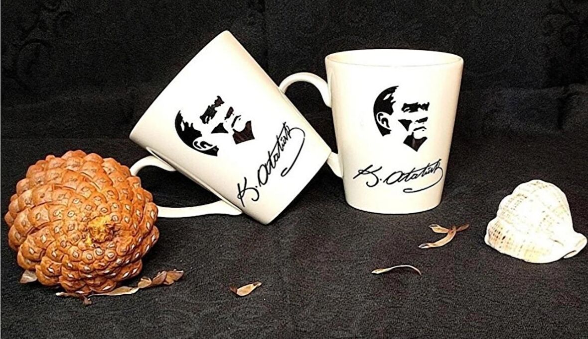 Atatürk Resimli Imzalı Kupa 2'li Porselen Kupa