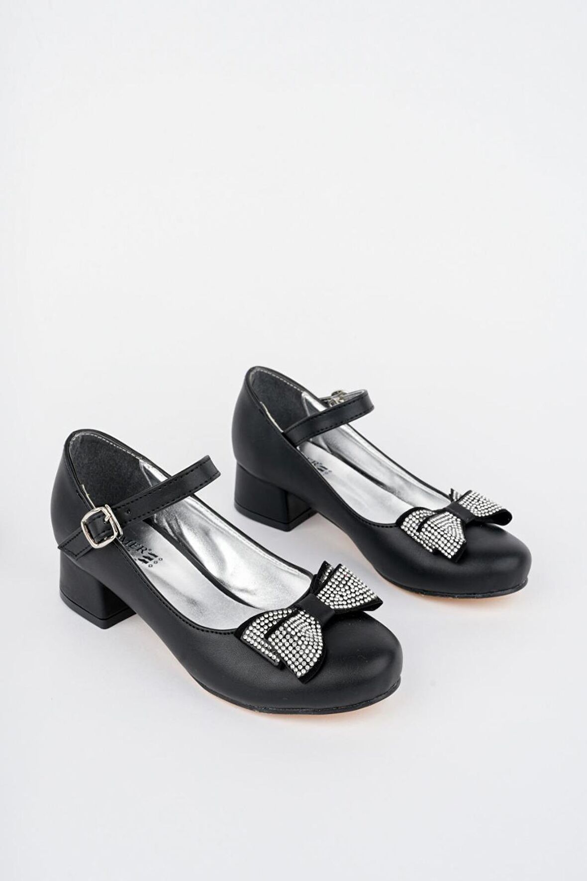 Fiyonklu Taşlı Kız Çocuk Abiye Ayakkabı