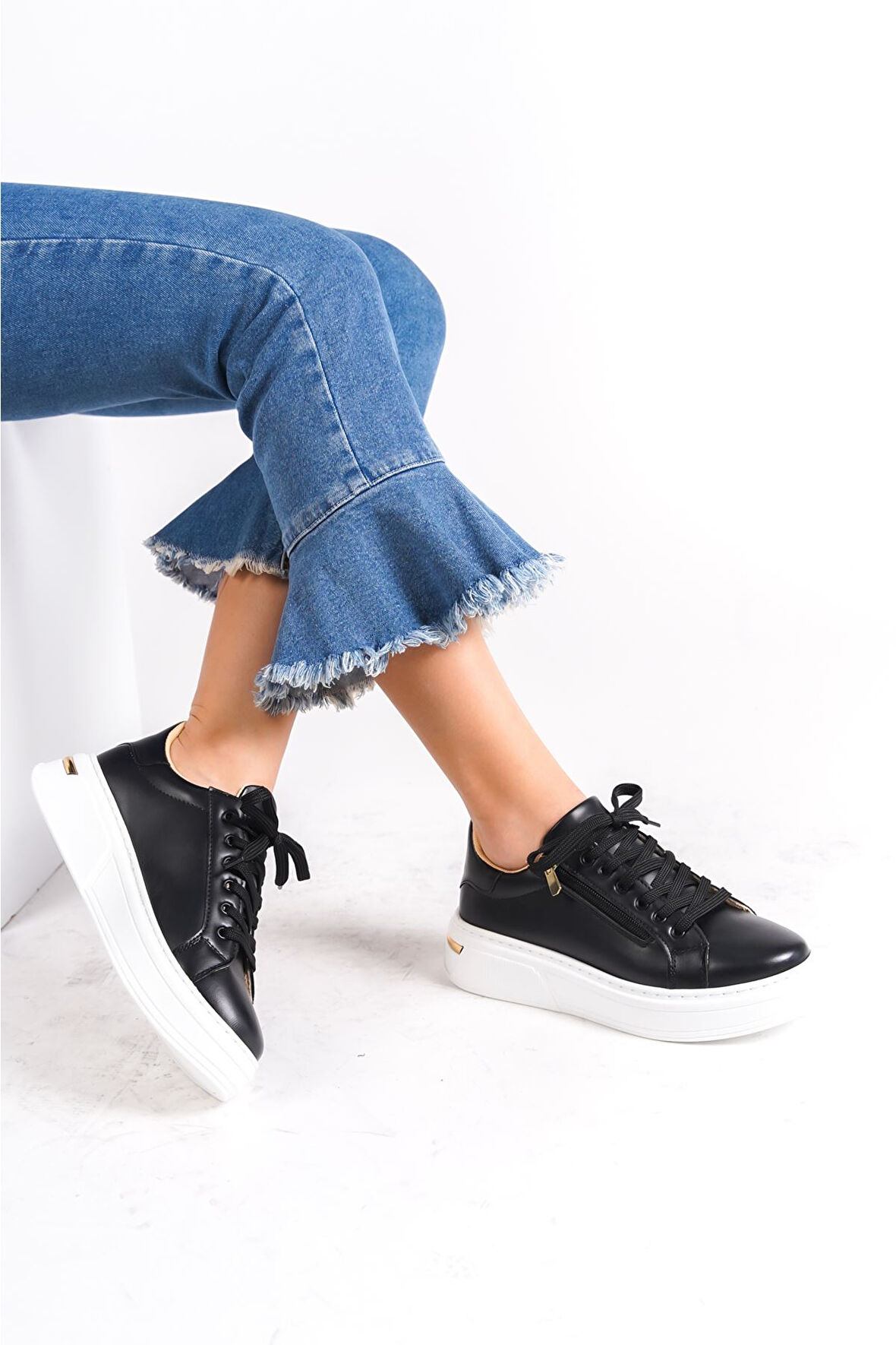 Bağcıklı  Siyah Kadın Sneaker Spor Ayakkabı