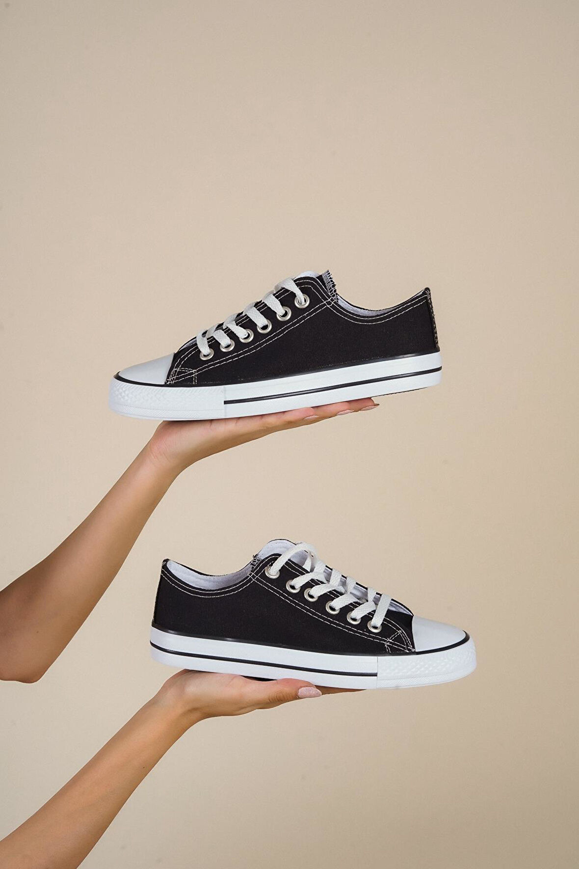 UNISEX SİYAH KETEN AYAKKABI
