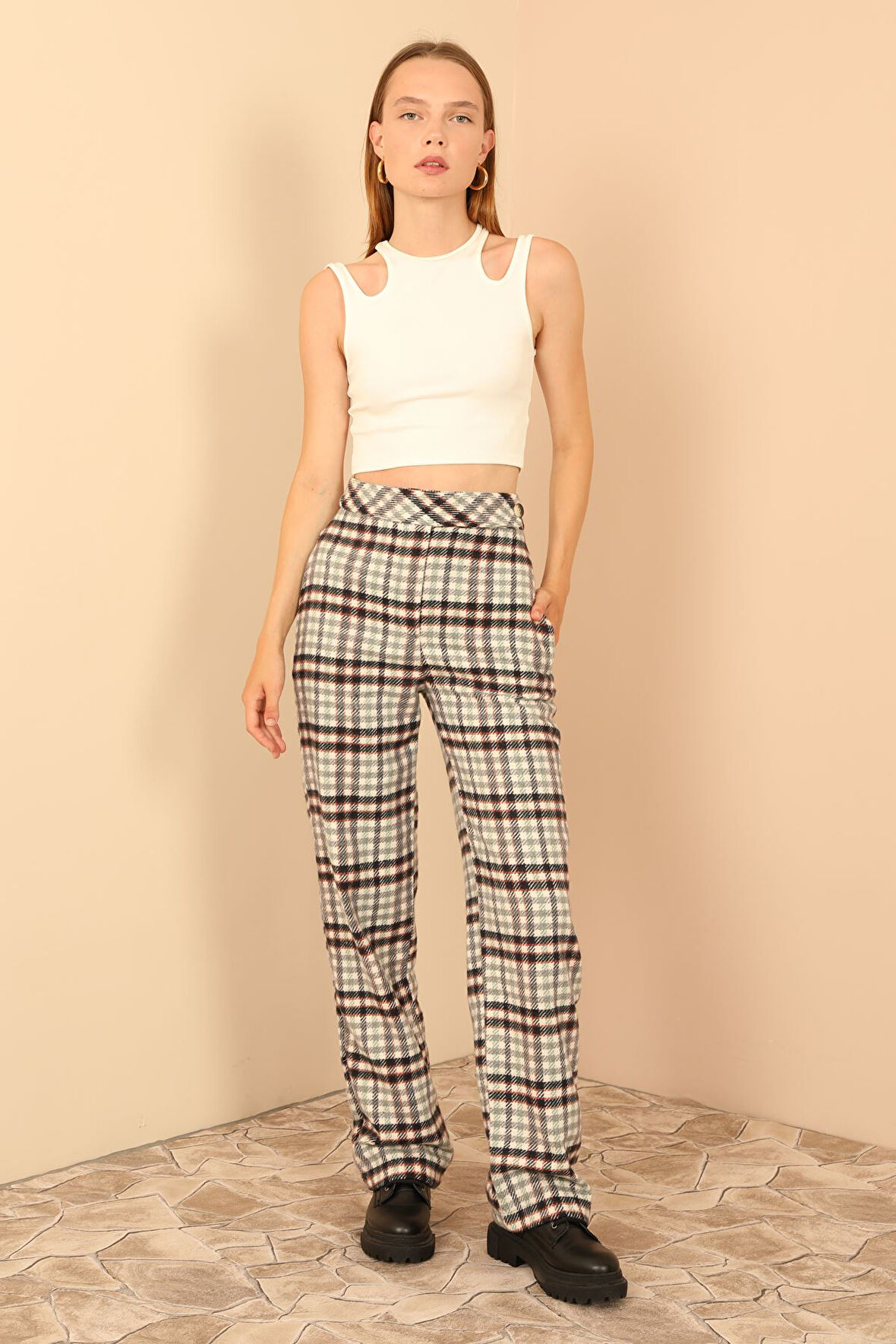 Ekose Kumaş Rahat Kalıp Kadın Pantolon-Ekru