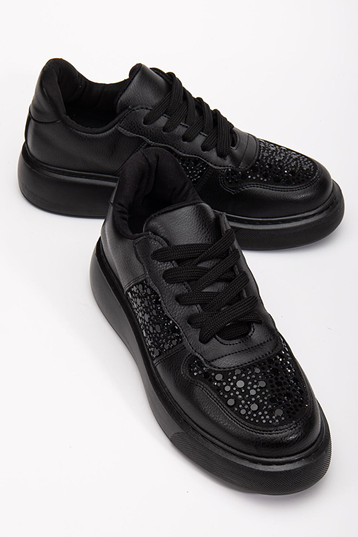 Jessica Kadın Siyah Cilt Taşlı Spor Ayakkabı