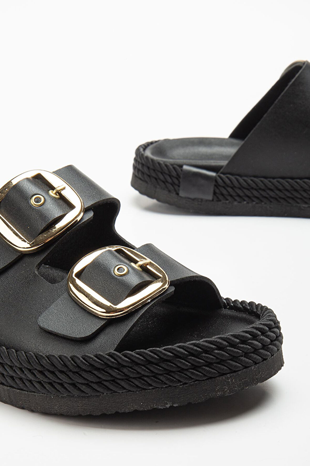 Kadın Siyah Günlük Çift Tokalı Rahat Taban Hasır Sandalet Terlik