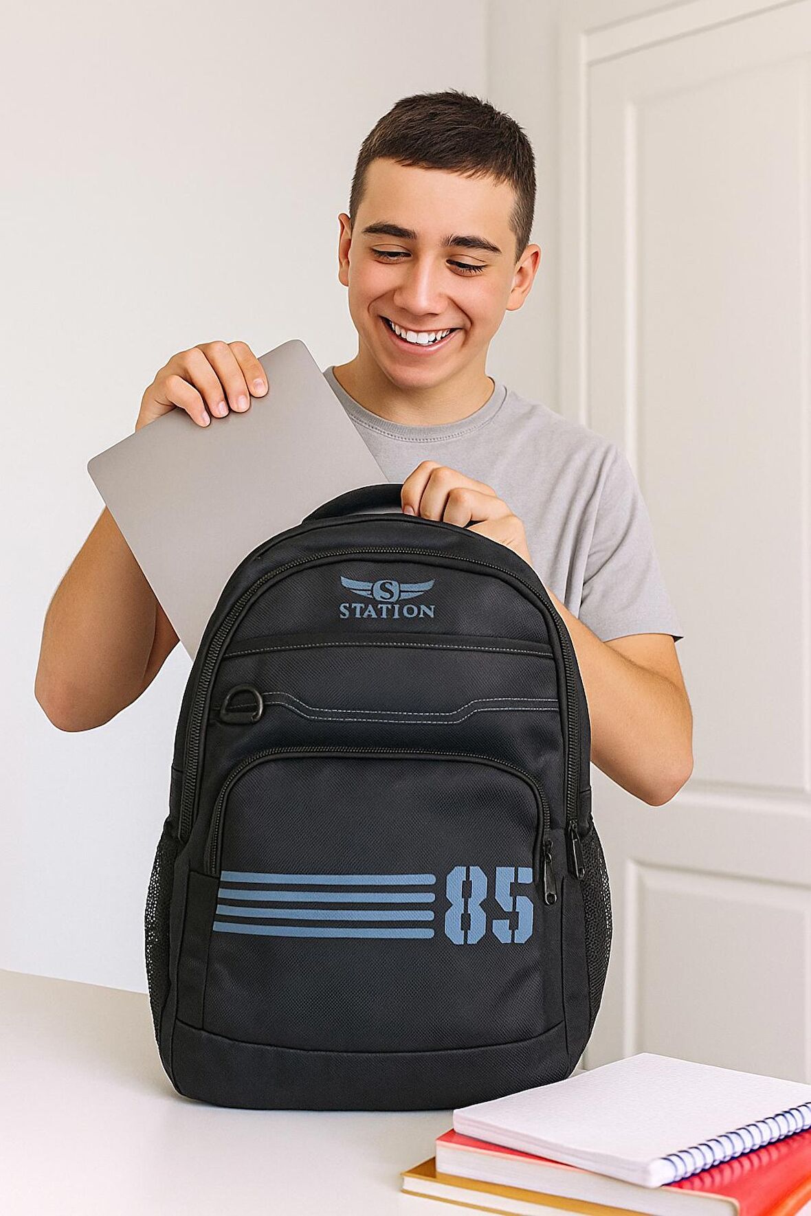 NEWFULL STATİON 85 ASTARLI SIRT VE OKUL ÇANTASI-LAPTOP BÖLMELİ -SİYAH