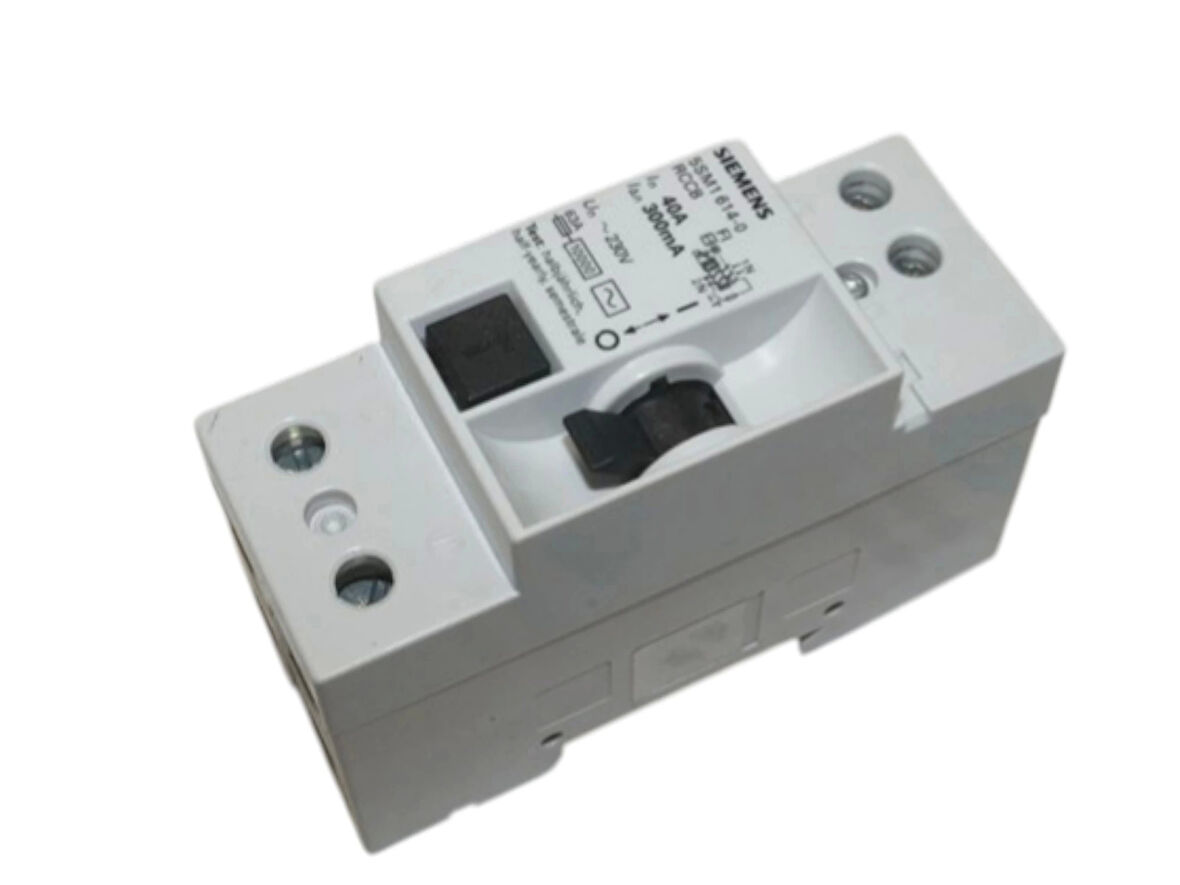 SİEMENS 1X40A 300 mA YANGIN KORUMA ROLESİ(5SV4614-0)