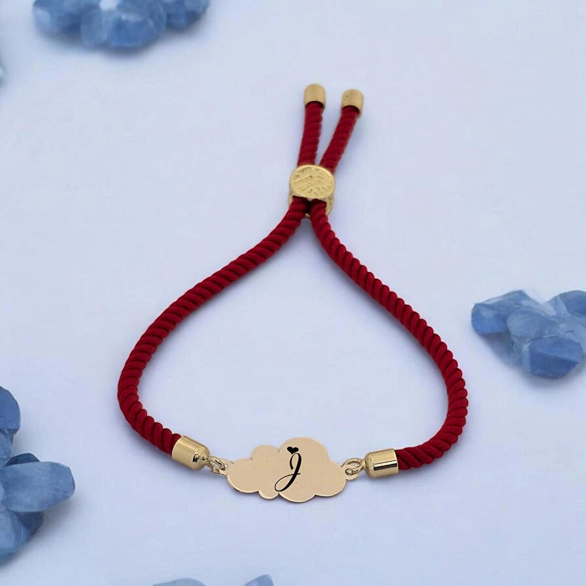 J Harfine Özel İpek Örgülü Bulut Figürlü 14 Ayar Altın Plakalı Hediye Bileklik-364harf-kırmızı