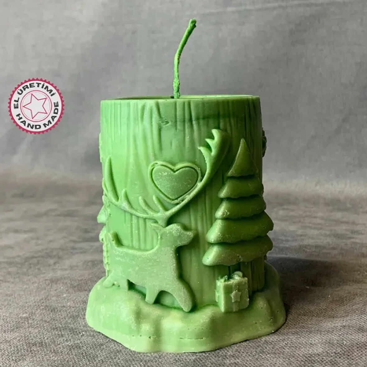 Uretti - Ayşe 7362 - El Yapımı Yılbaşı Figürlü Mum - Yeşil - 7 x 8 cm
