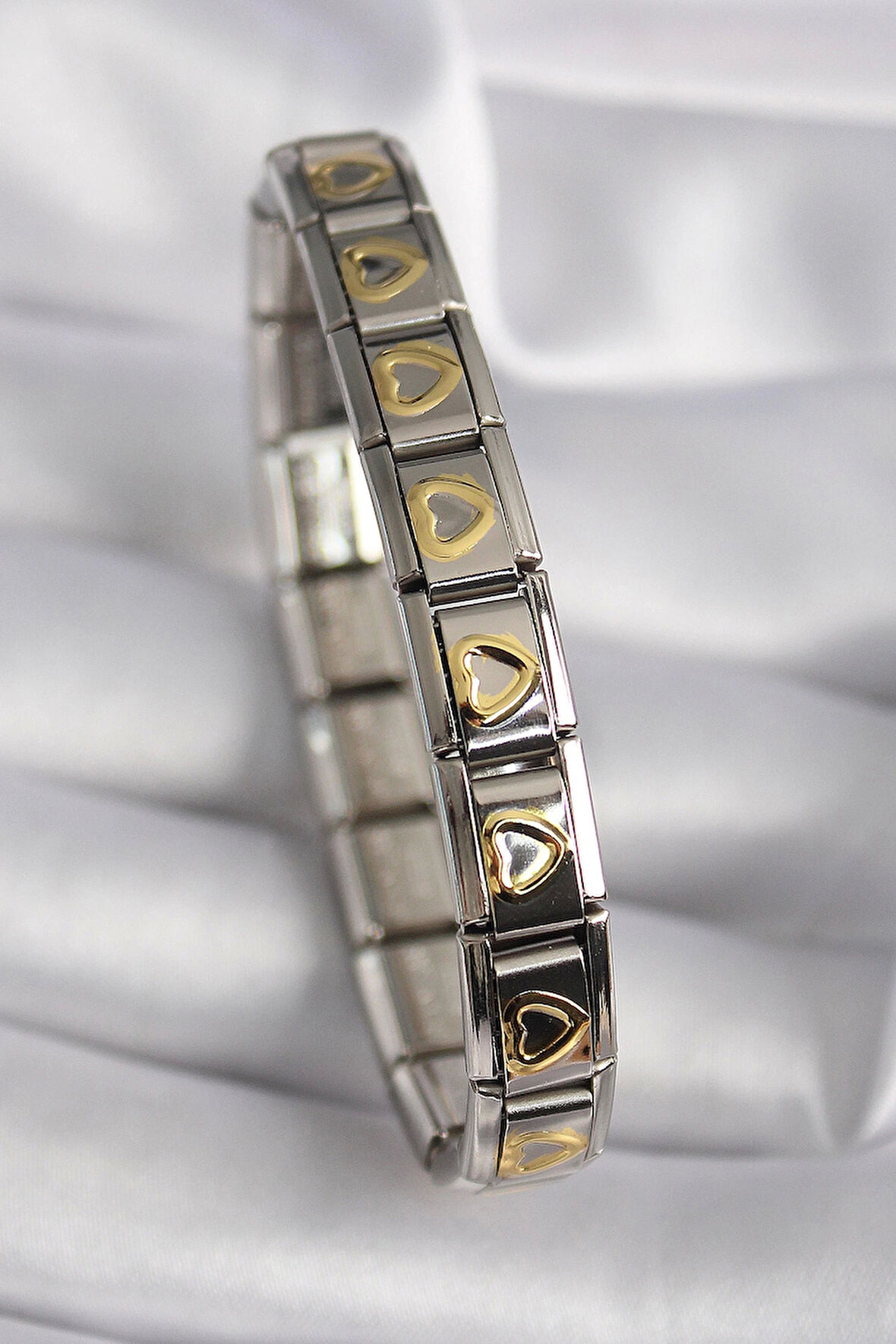 HEYF 316L Çelik Gümüş Renk Gold Kalp İşleme Nomination Model Kadın Bileklik