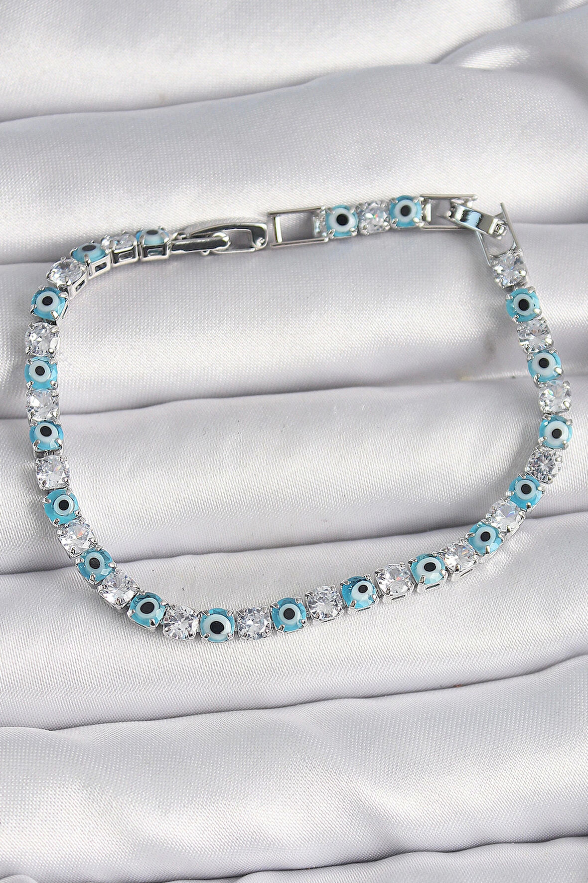 HEYF Pirinç Gümüş Renk Su Yolu Zirkon Taşlı Nazar Boncuklu Kadın Bileklik