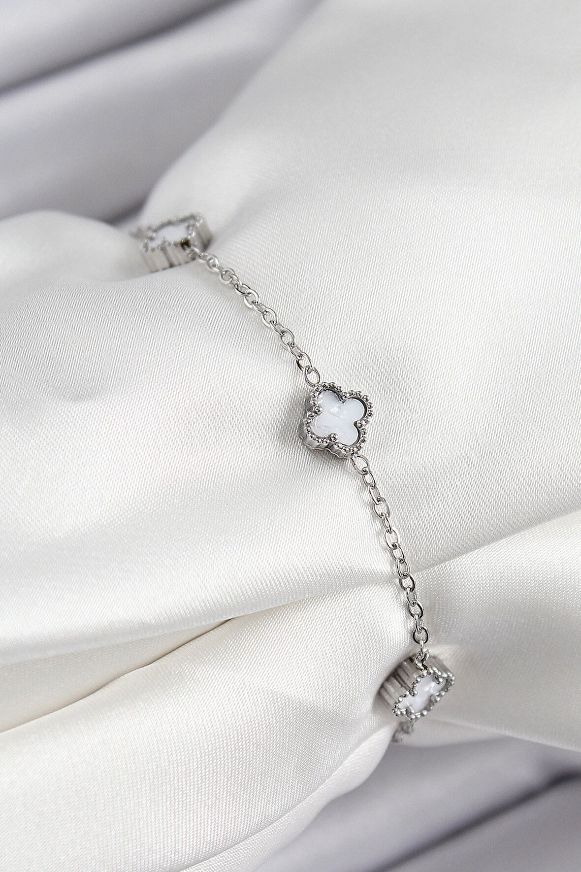 HEYF 316L Çelik Beyaz Sedef Yonca Model Gümüş Renk Kadın Bileklik