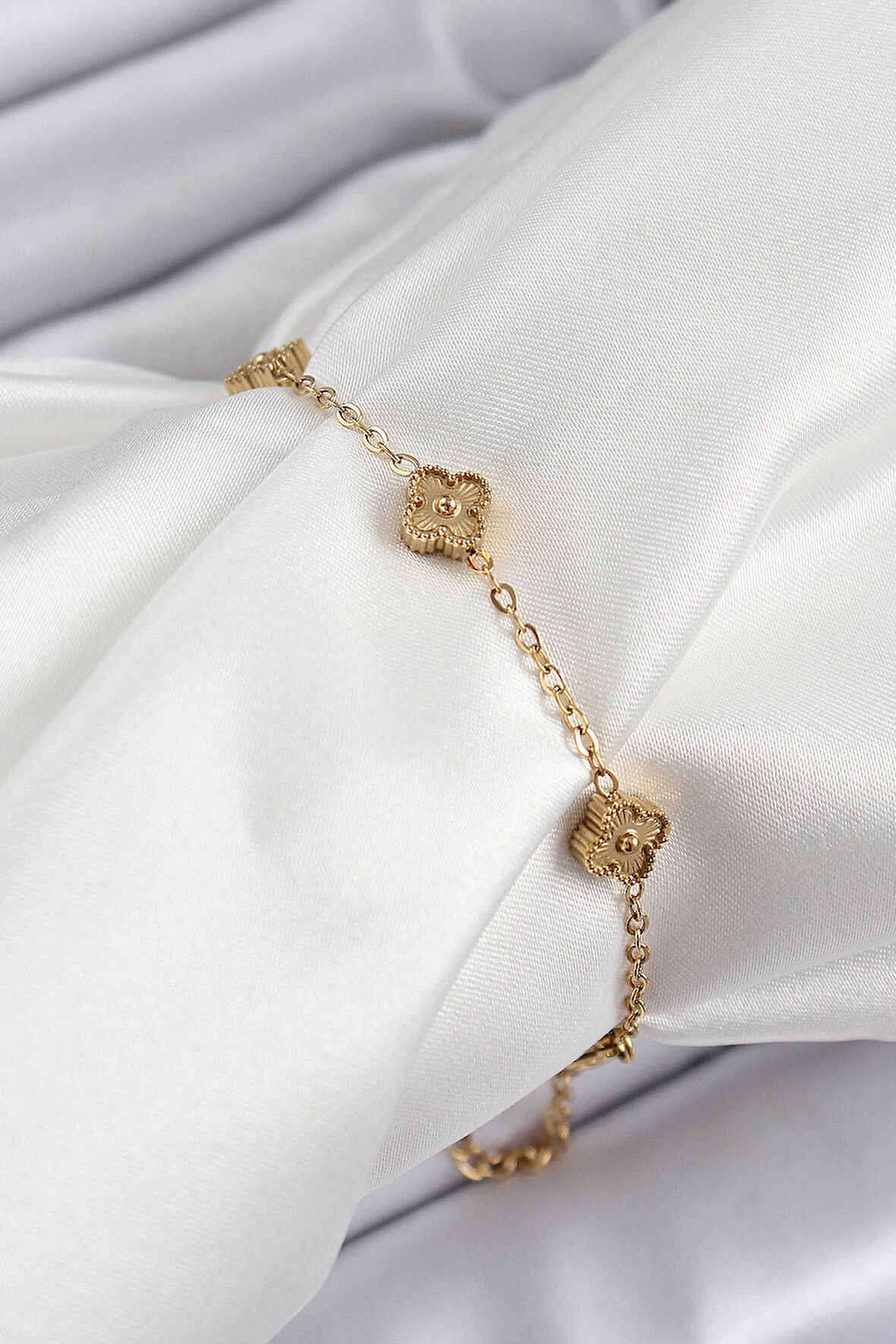 HEYF 316L Çelik Yonca Model Gold Renk Kadın Bileklik