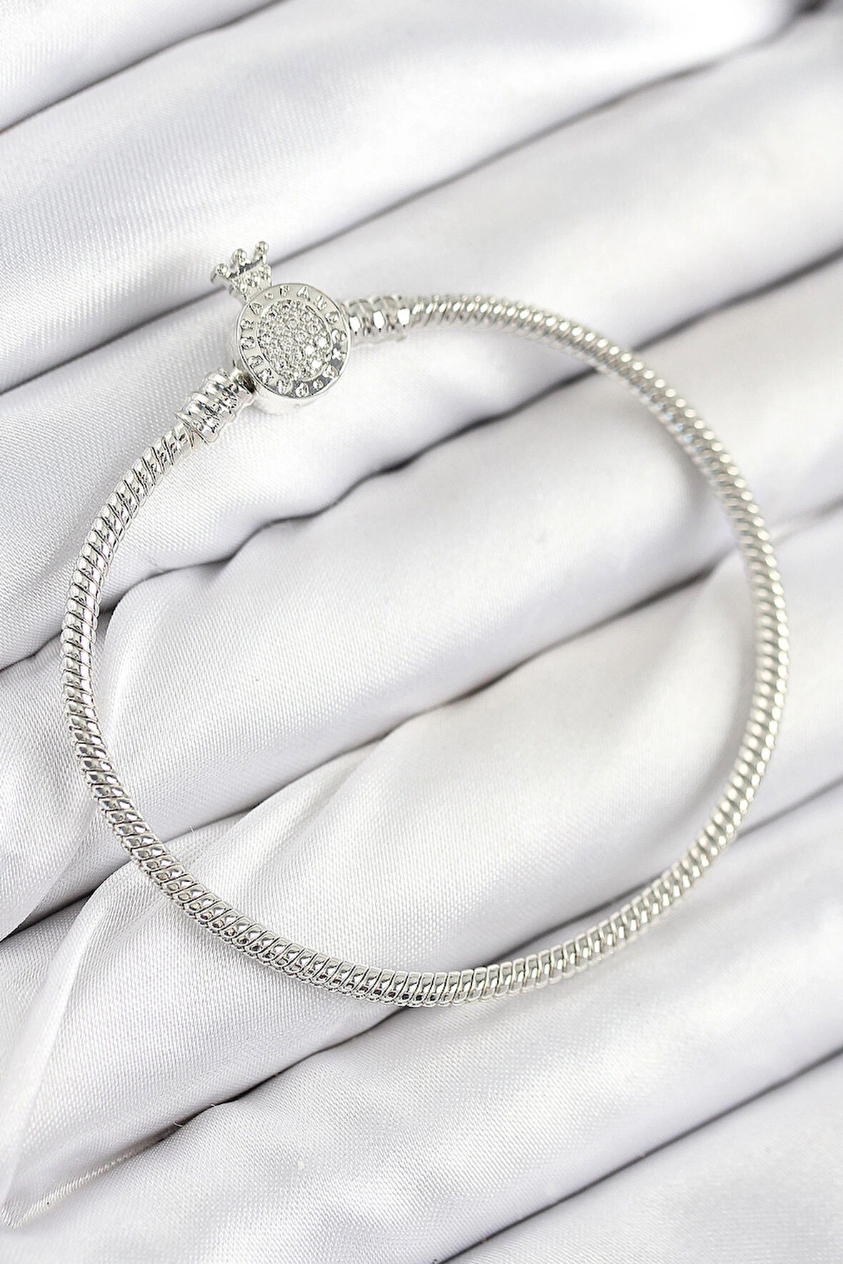 HEYF Pirinç Charm Zirkon Taşlı Taç Model Gümüş Renk Kadın Bileklik