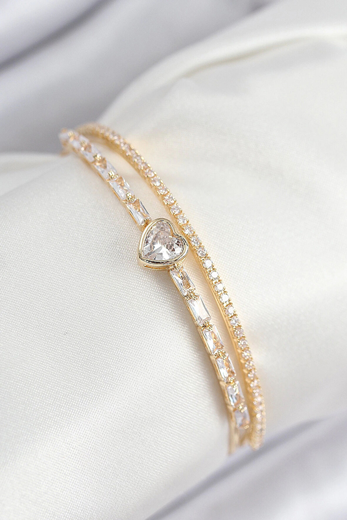 HEYF Pirinç Zirkon Taşlı Kalp Model Gold Renk Kadın Bileklik