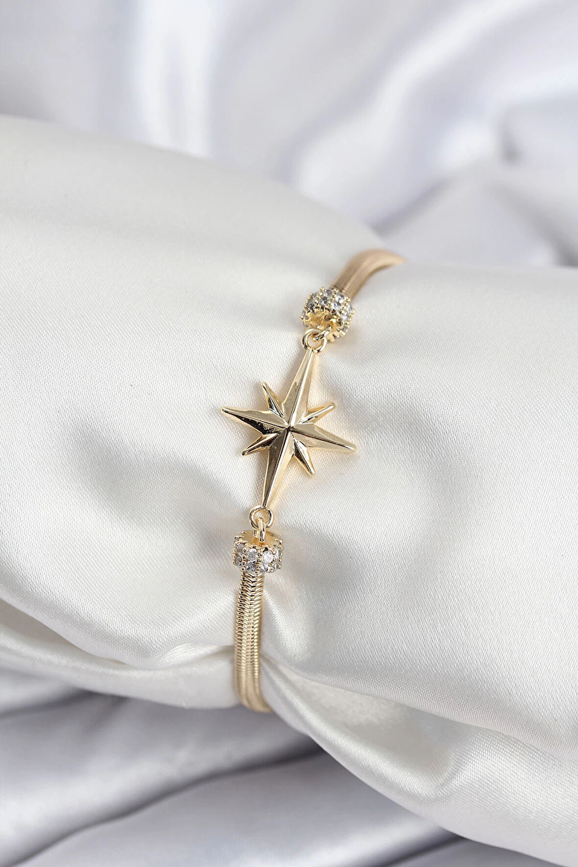 HEYF Pirinç VIP Seri Gold Renk Kutup Yıldızı Model Kadın Bileklik