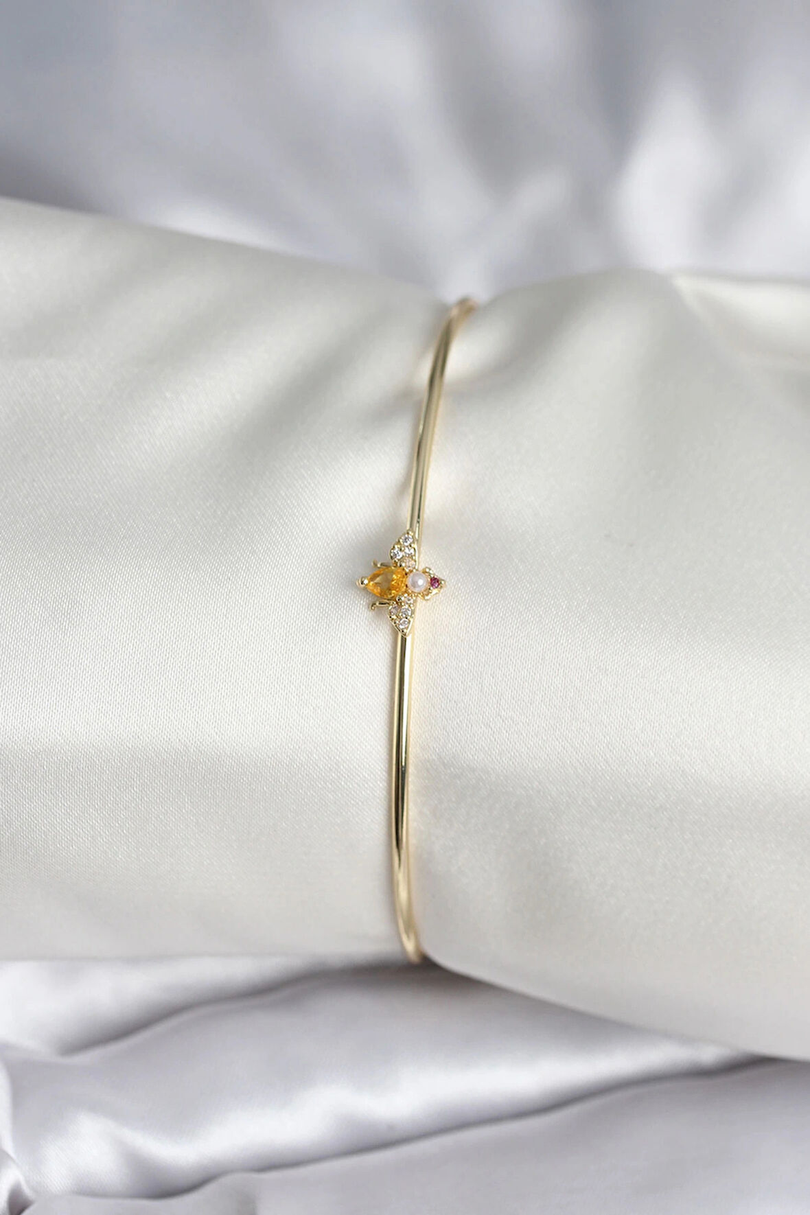 HEYF Sinek Figürlü Gold Renk Pirinç Kadın Bileklik