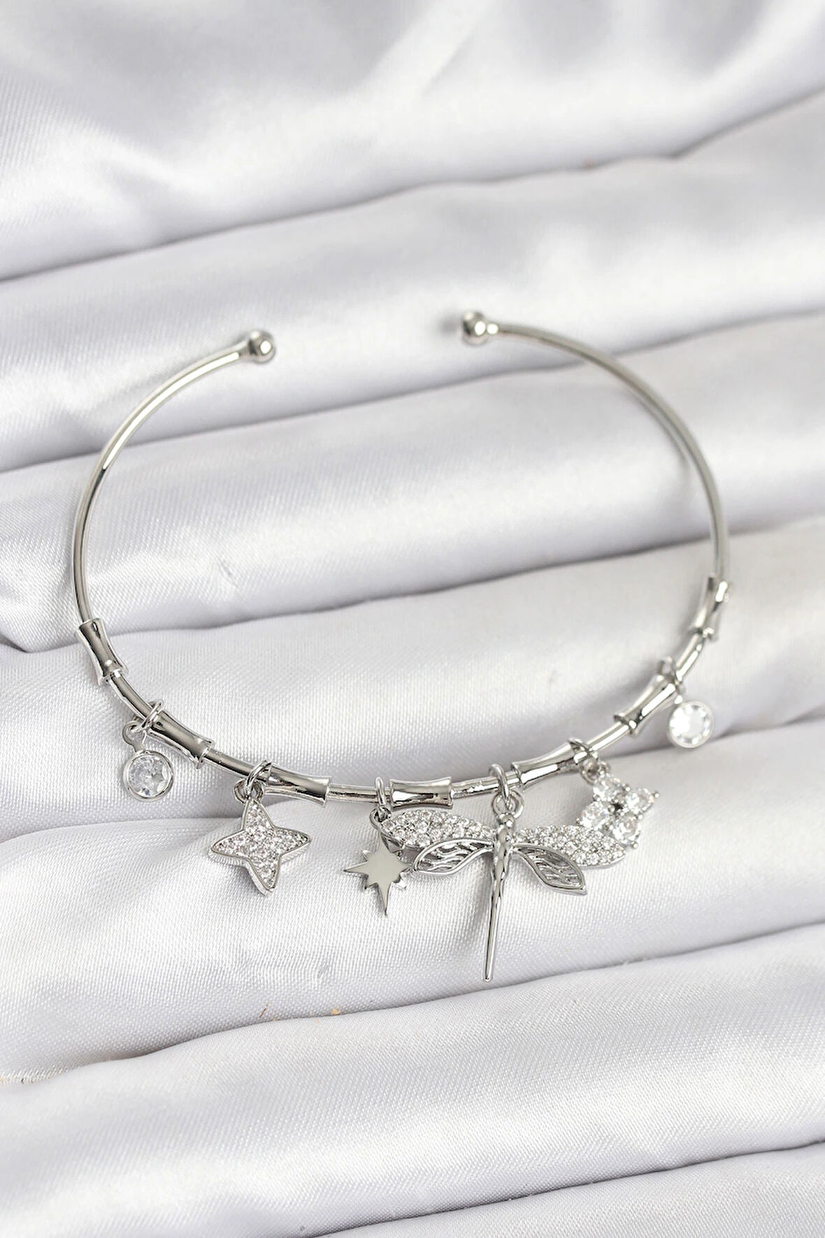 HEYF Yusufçuk Charmlı Gümüş Renk Pirinç Kadın Bileklik