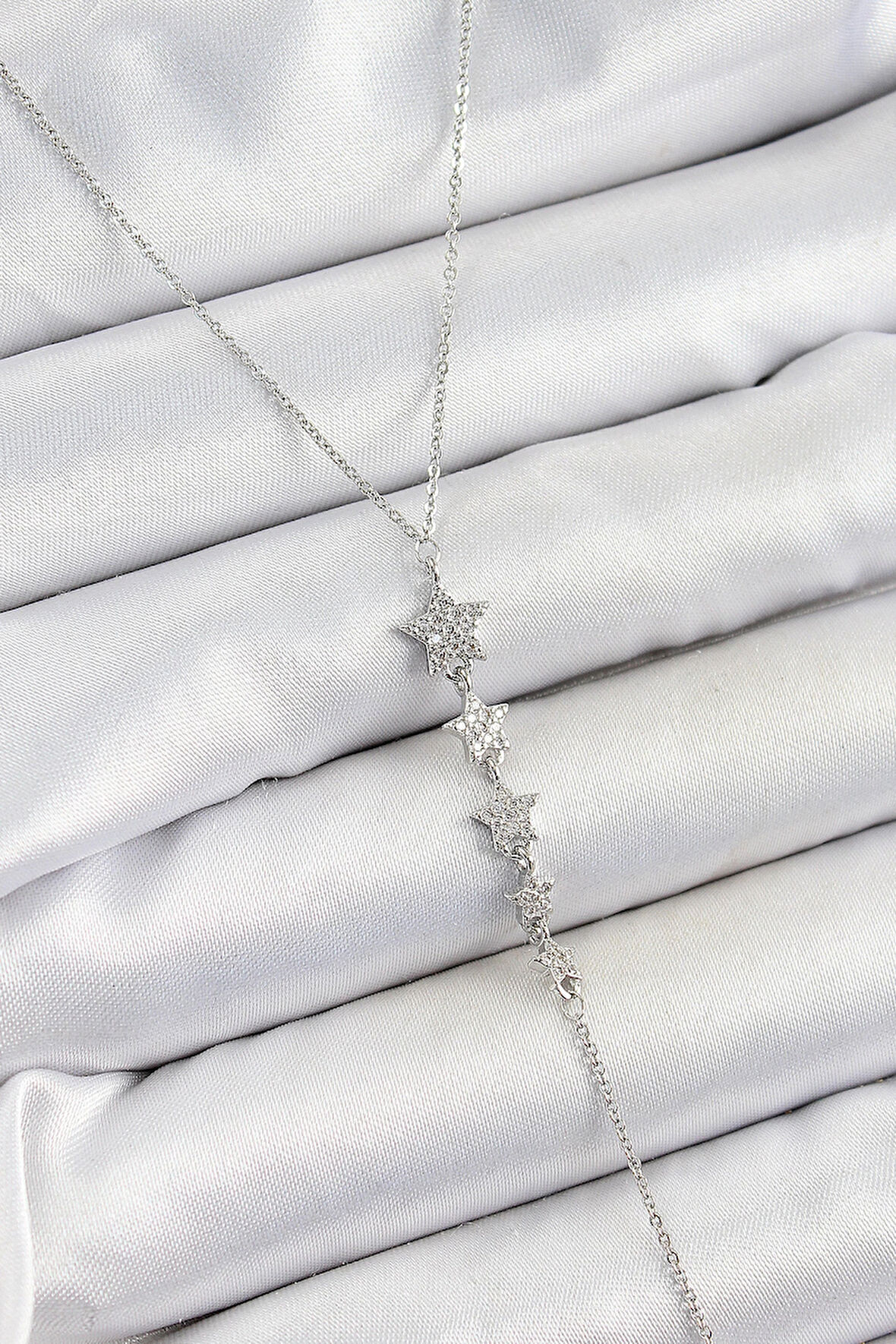 HEYF Pirinç Zirkon Taşlı Sıralı Yıldız Figürlü Y Model Gümüş Renk Kadın Kolye