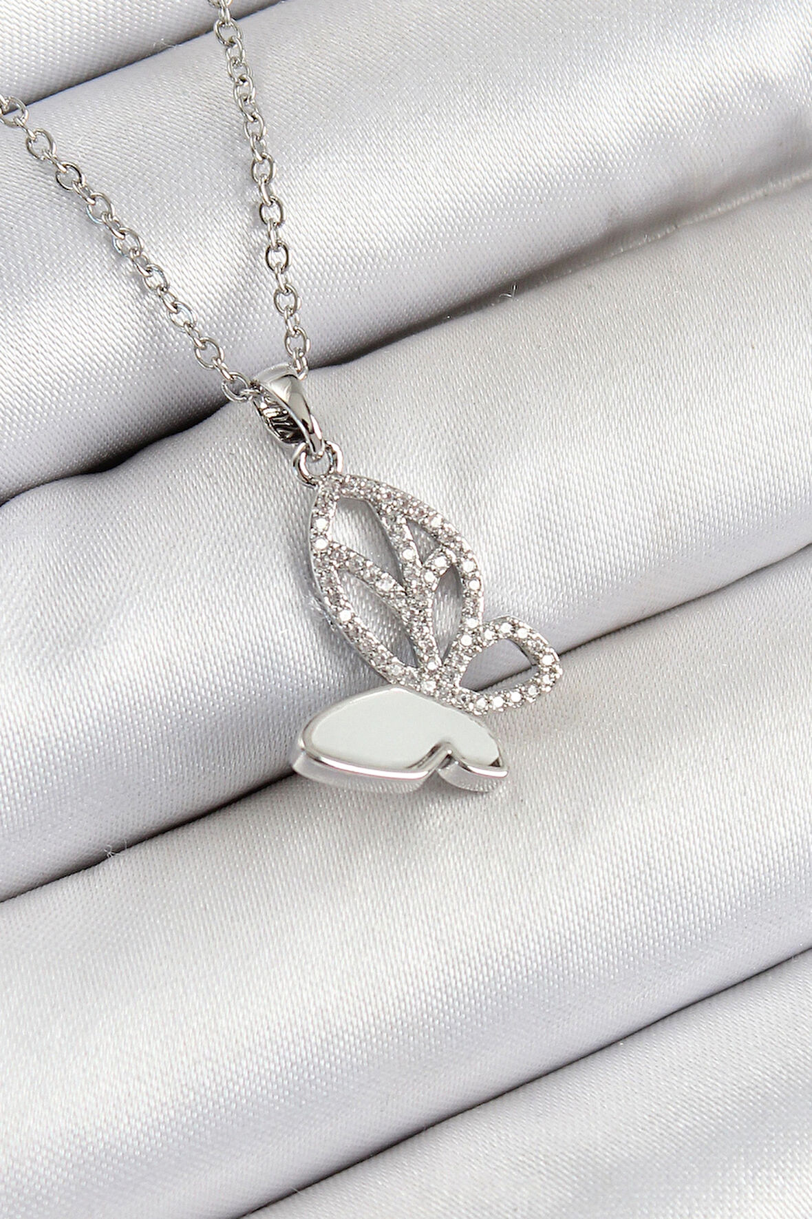 HEYF 316L Çelik Zirkon Taşlı Kelebek Model Gümüş Renk Kadın Kolye