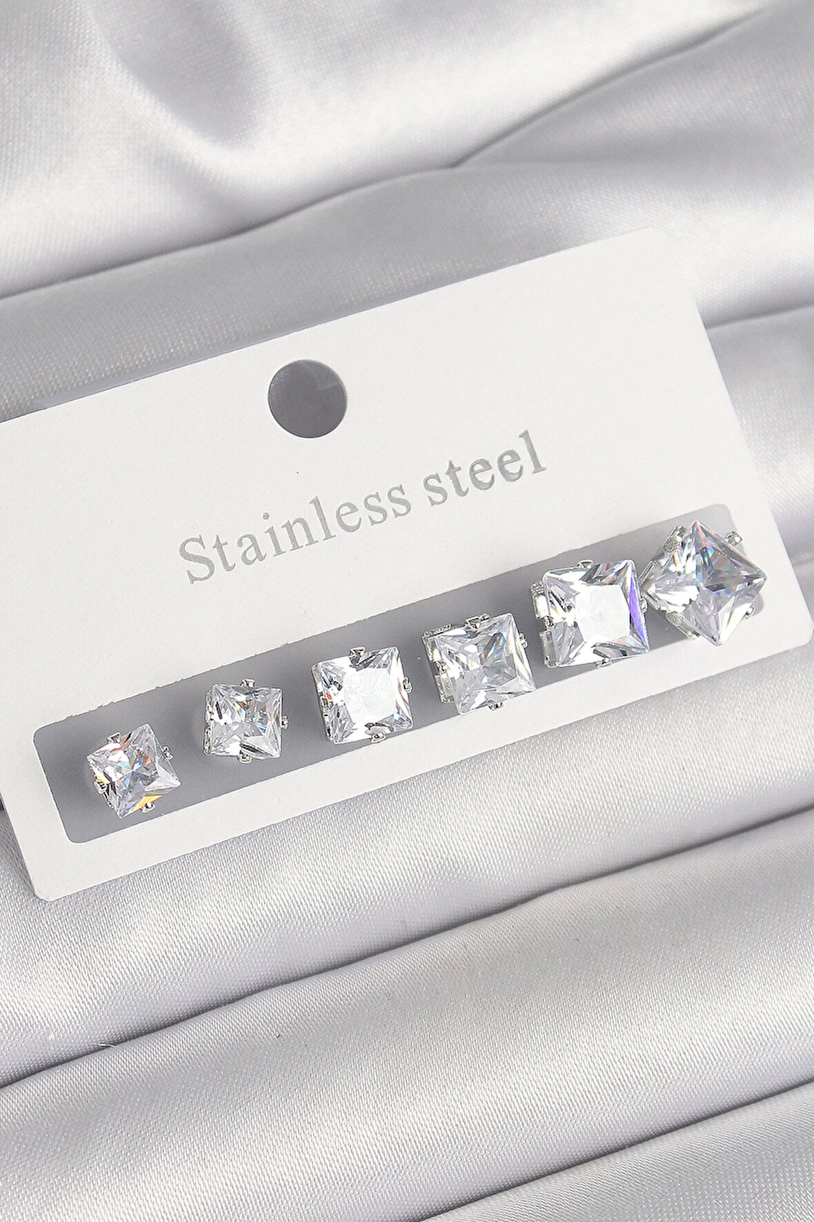 HEYF 316L Çelik Gümüş Renk Kare Zirkon Taşlı Kadın Küpe Seti