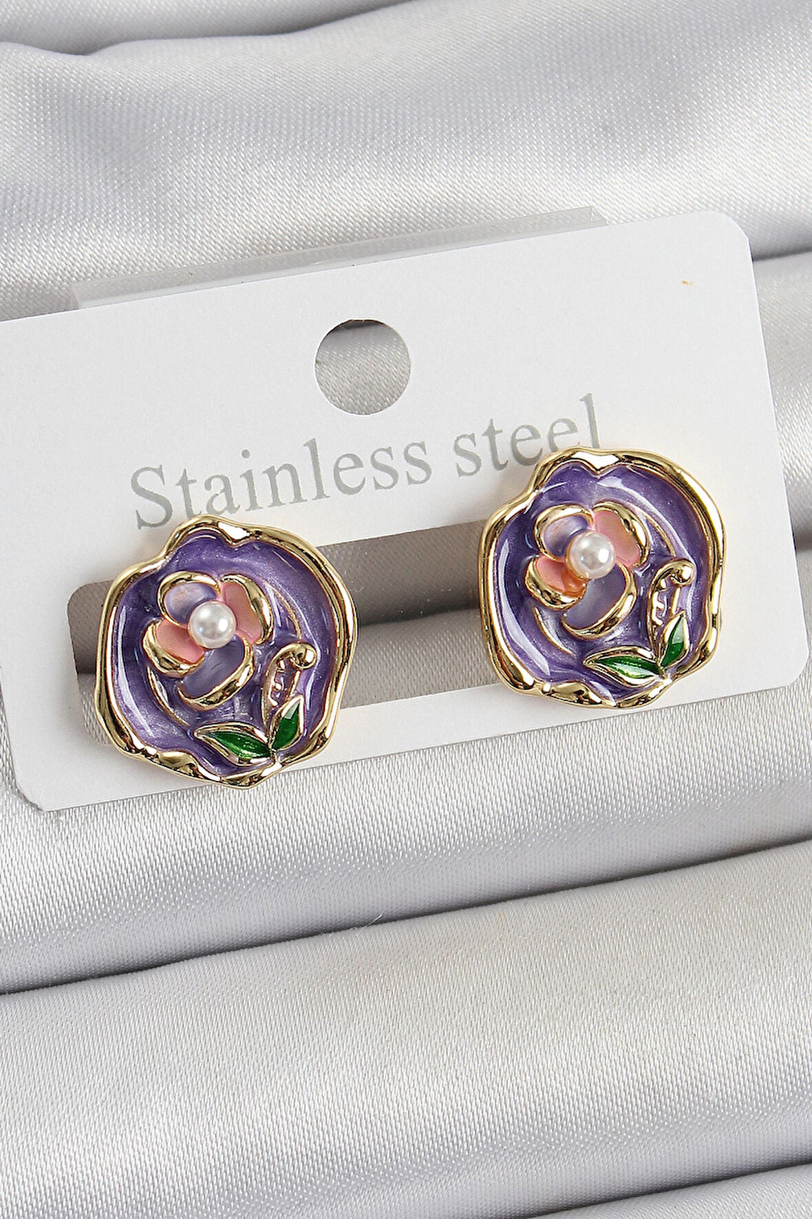 HEYF Pirinç Mor Mineli Çiçek Figürlü Sanatsal Portre Model Gold Renk Kadın Küpe