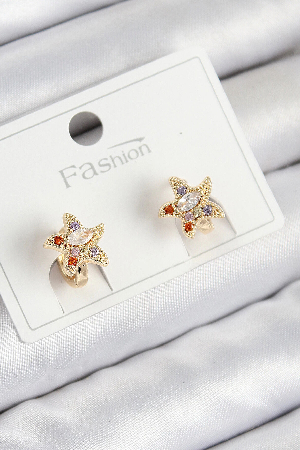 HEYF Pirinç Zirkon Taşlı Yıldız Model Gold Renk Çocuk Küpe