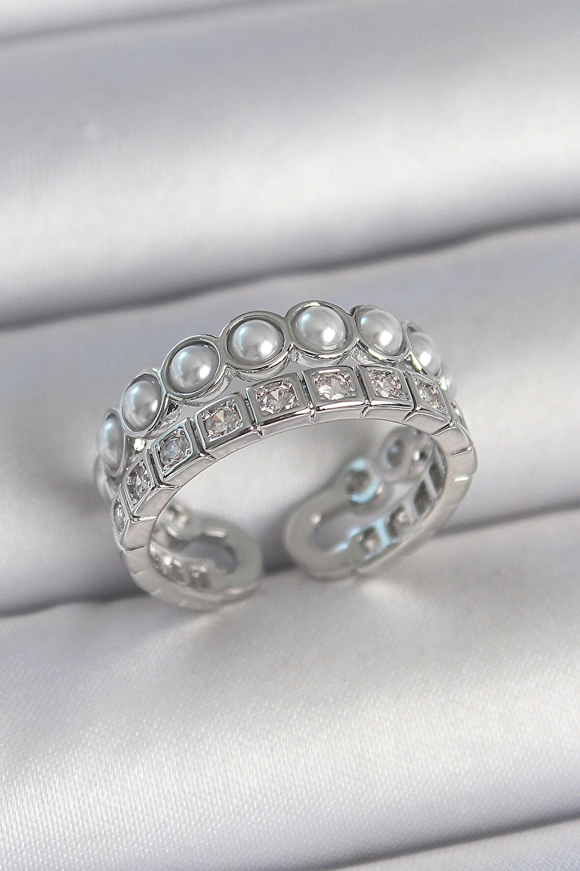 HEYF Pirinç Gümüş Renk 2'Li Sıra Zirkon Taşlı Ve İncili Ayarlanabilir Kadın Yüzük