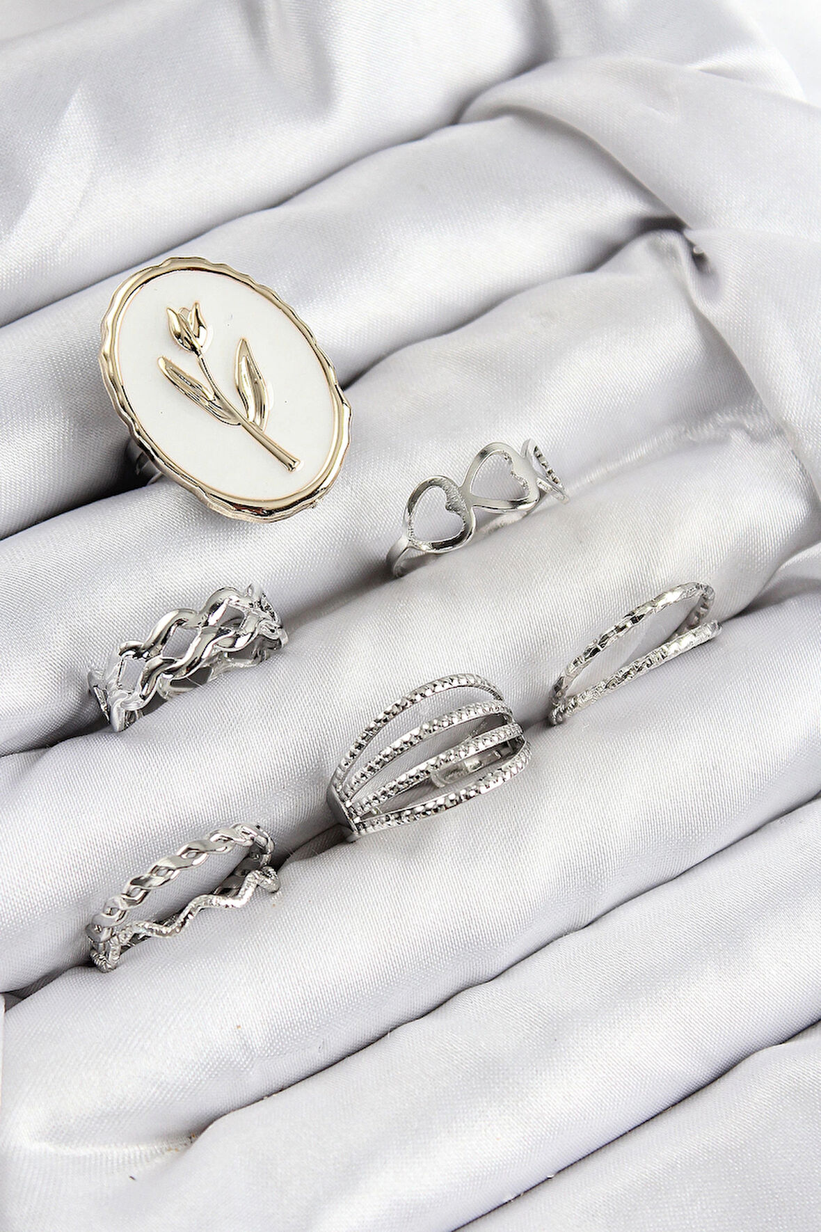 HEYF Pirinç Zirkon Taşlı Lale Model Gümüş Renk Kadın Yüzük Kombin Set