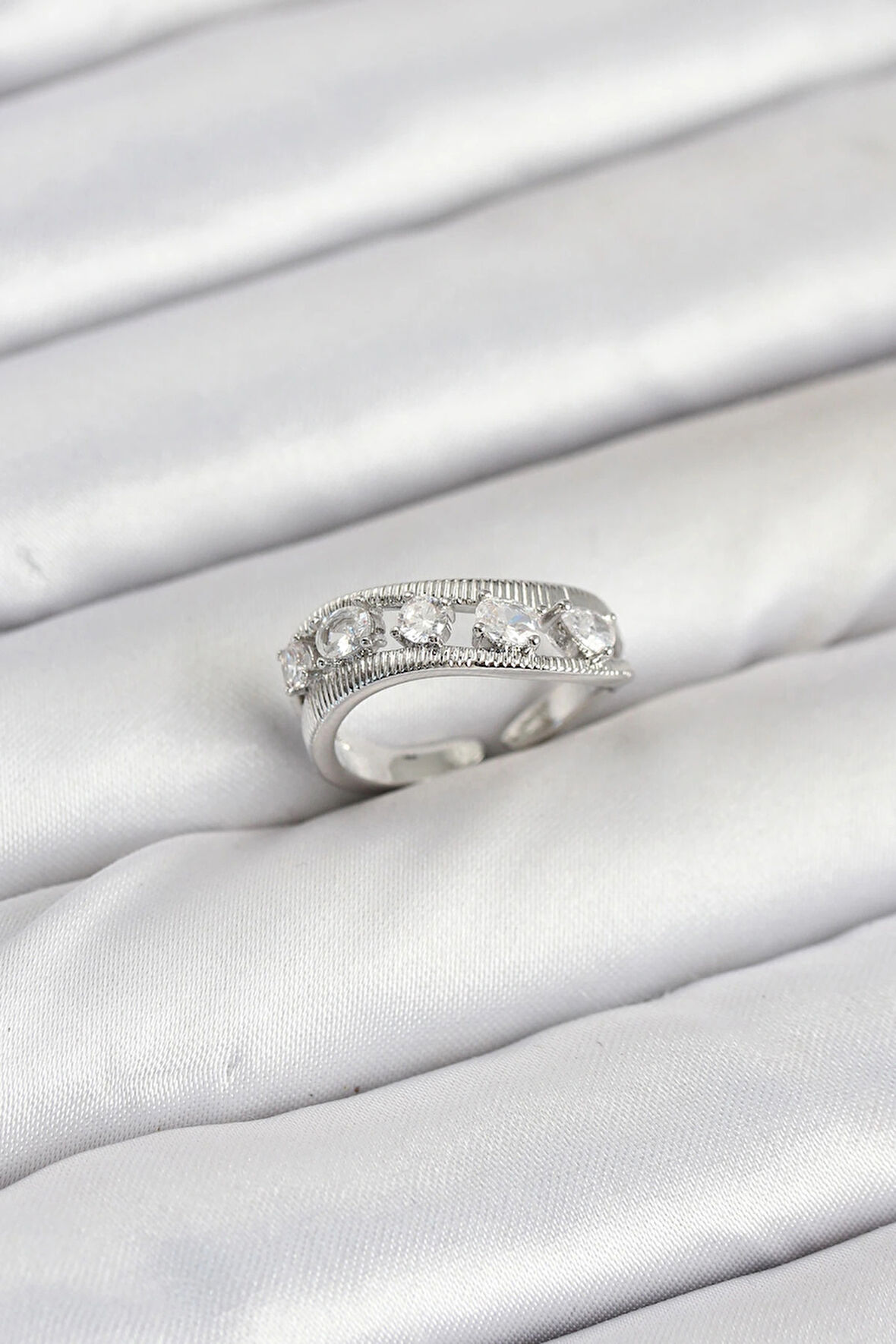 HEYF Pirinç Gümüş Renk Zirkon Taşlı Kadın Yüzük